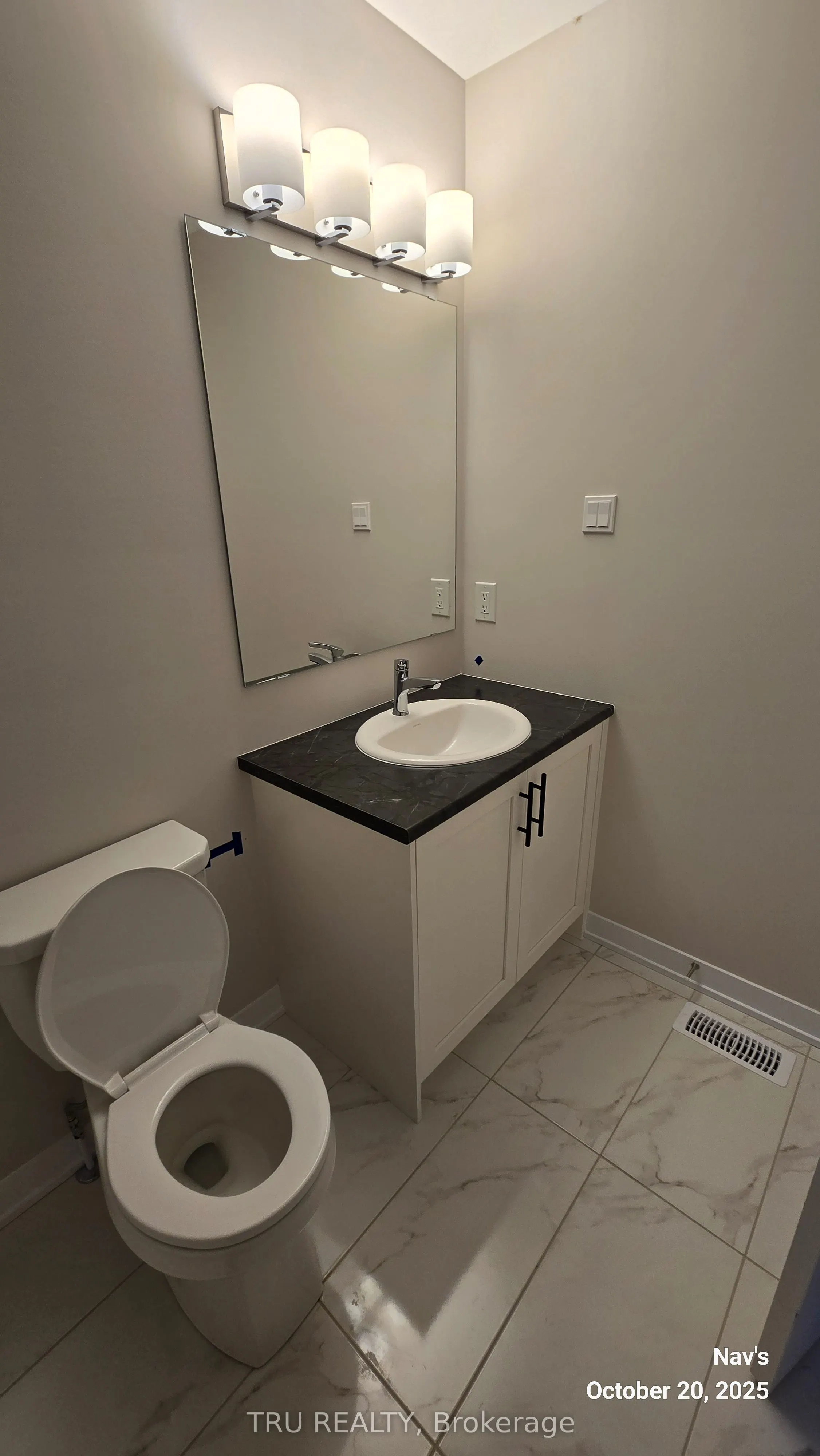 887 Andesite Terrace