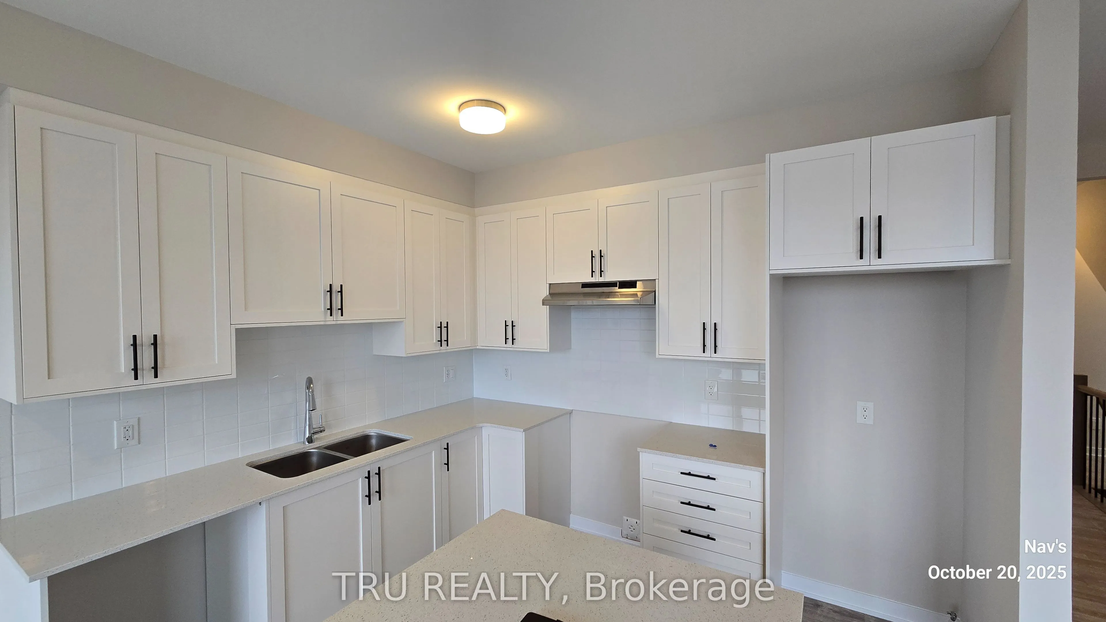 887 Andesite Terrace