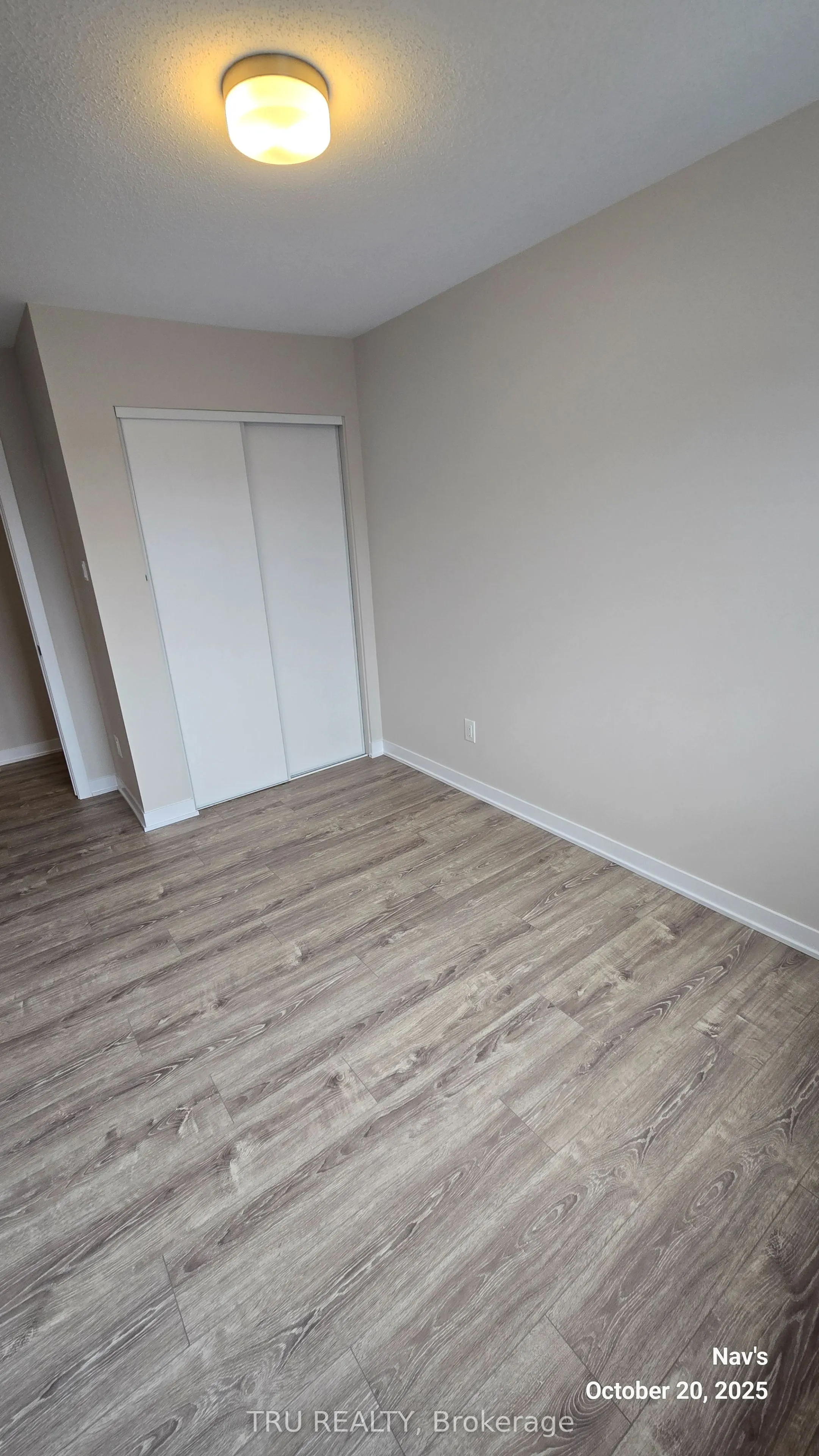 887 Andesite Terrace