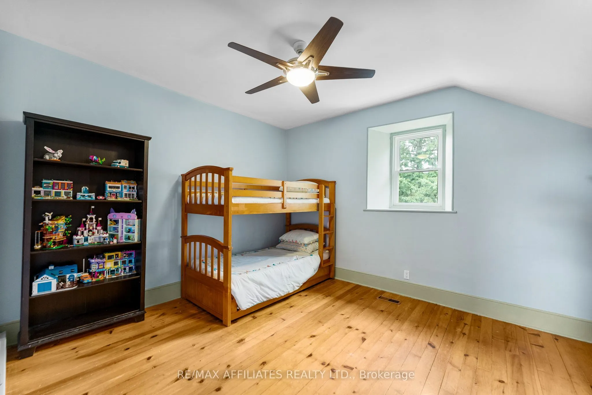 1415 Sheridan Rapids Road