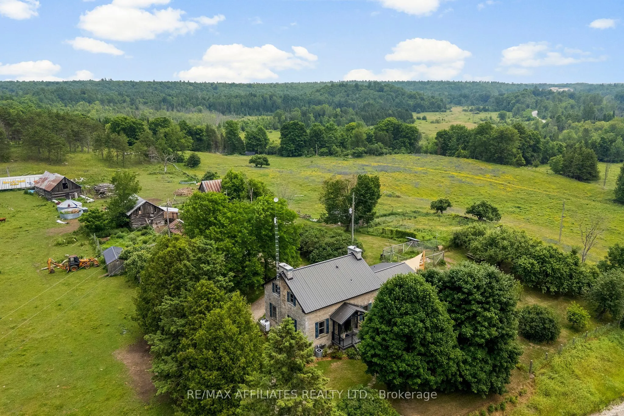 1415 Sheridan Rapids Road