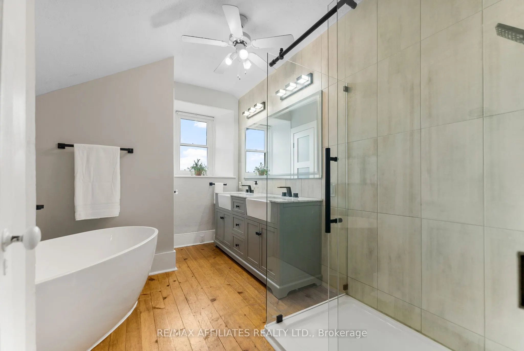 1415 Sheridan Rapids Road