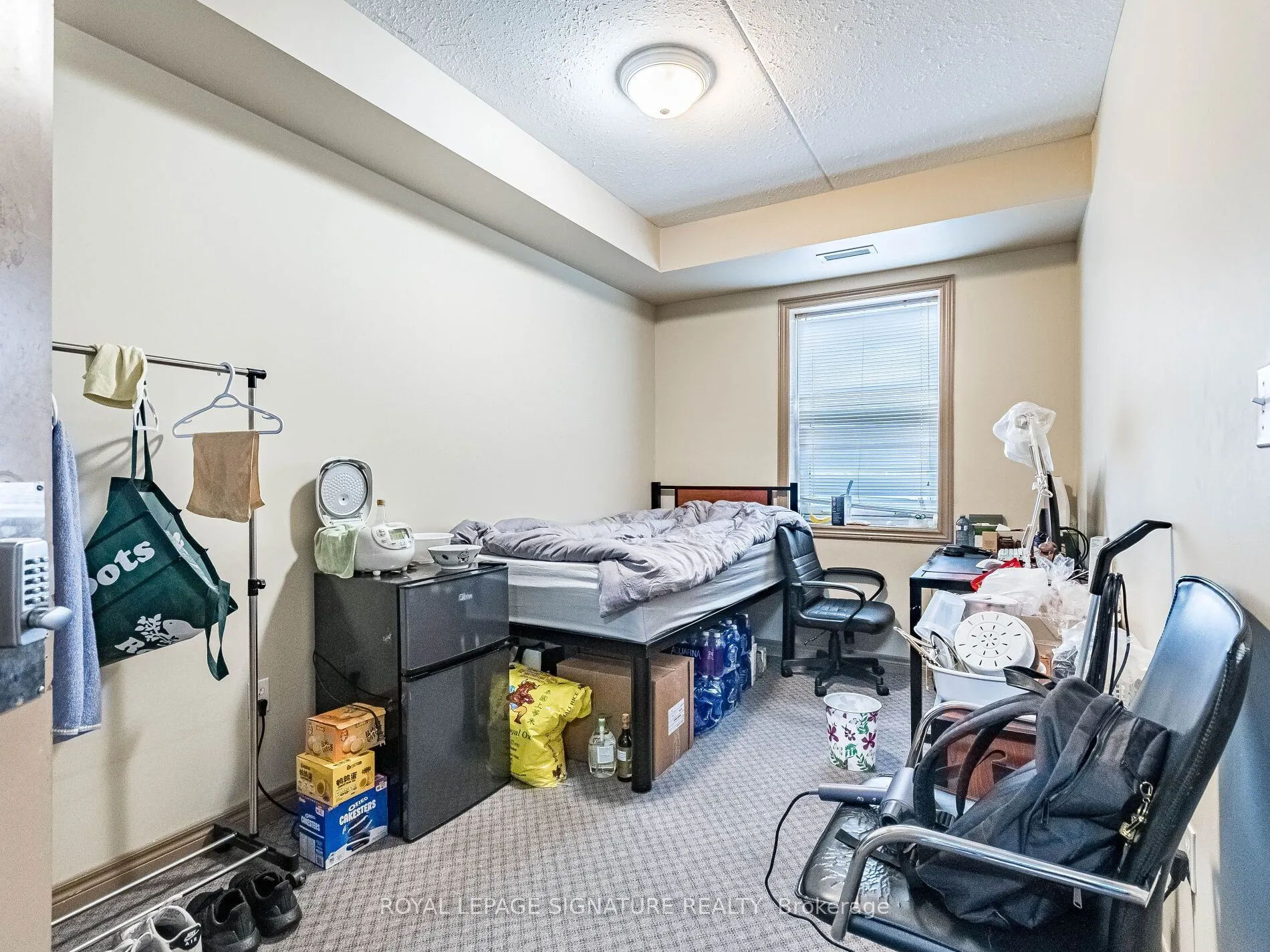 251 Lester Street, #203