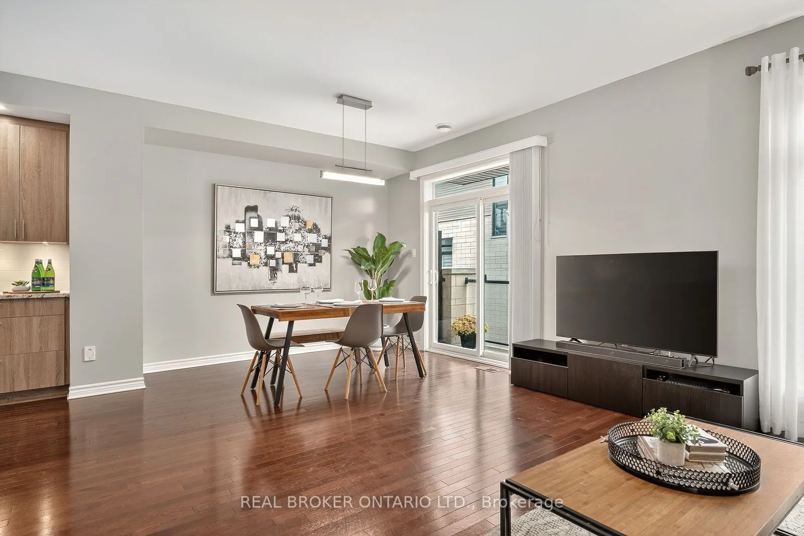 521 Chaperal Private