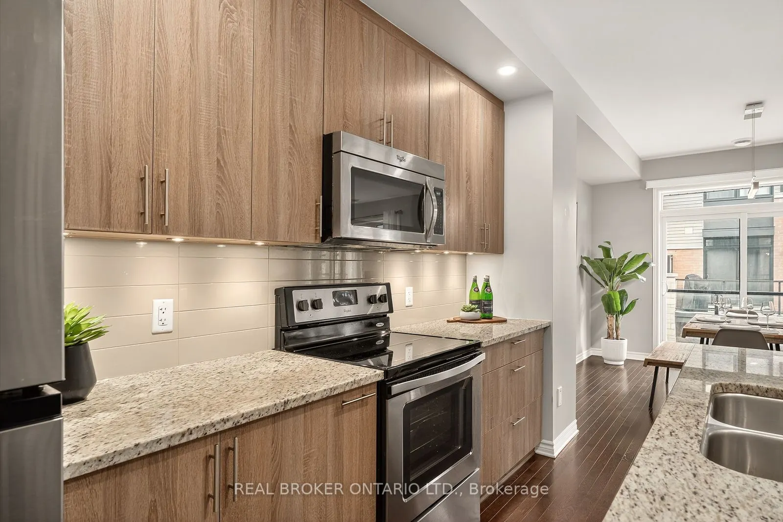 521 Chaperal Private