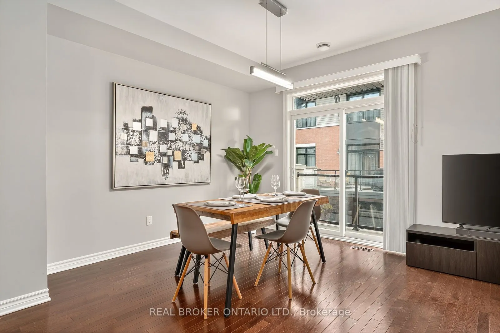 521 Chaperal Private