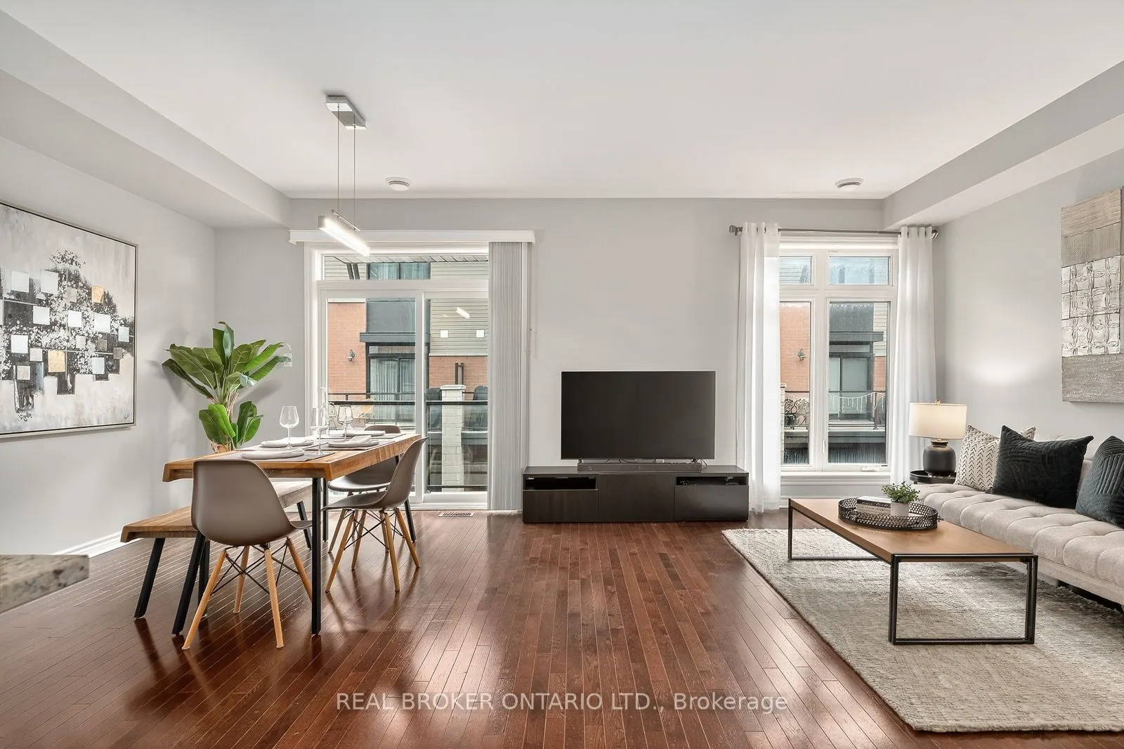 521 Chaperal Private