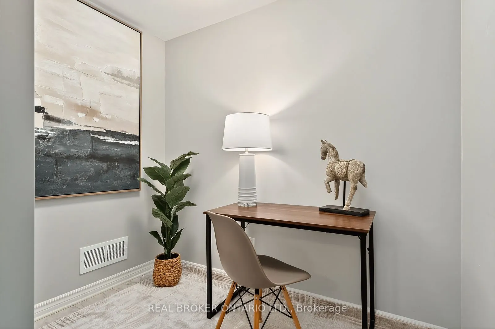 521 Chaperal Private