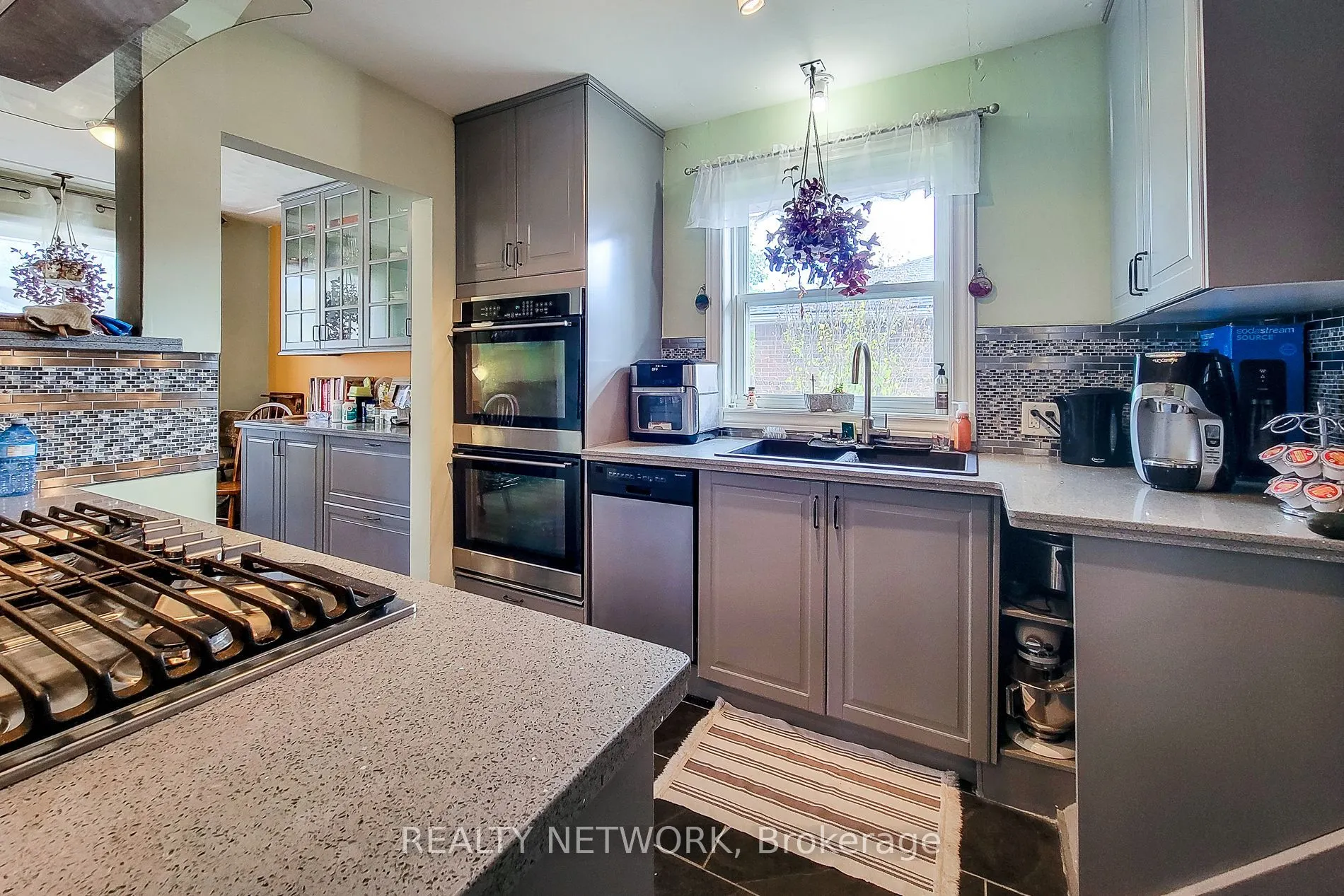 49 Nottingham Avenue