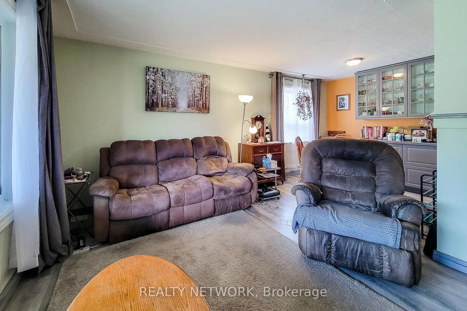 49 Nottingham Avenue