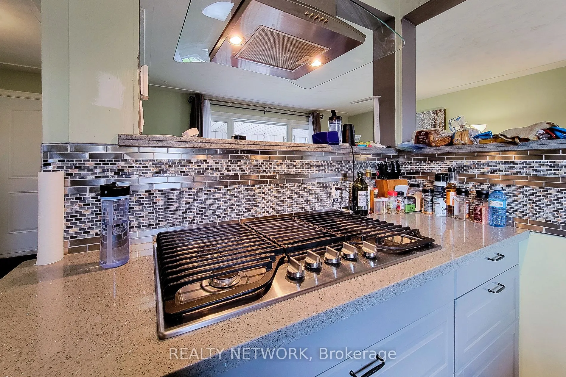 49 Nottingham Avenue