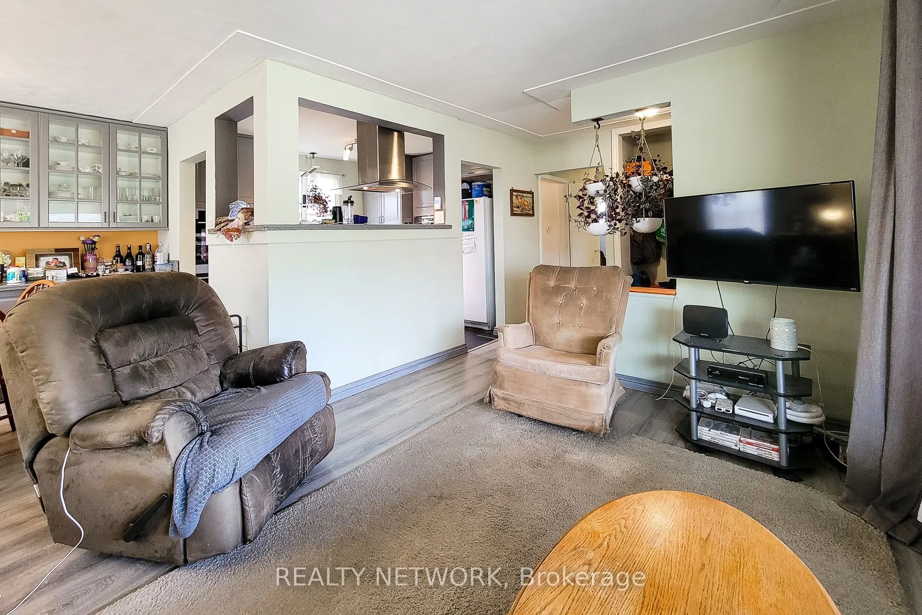 49 Nottingham Avenue