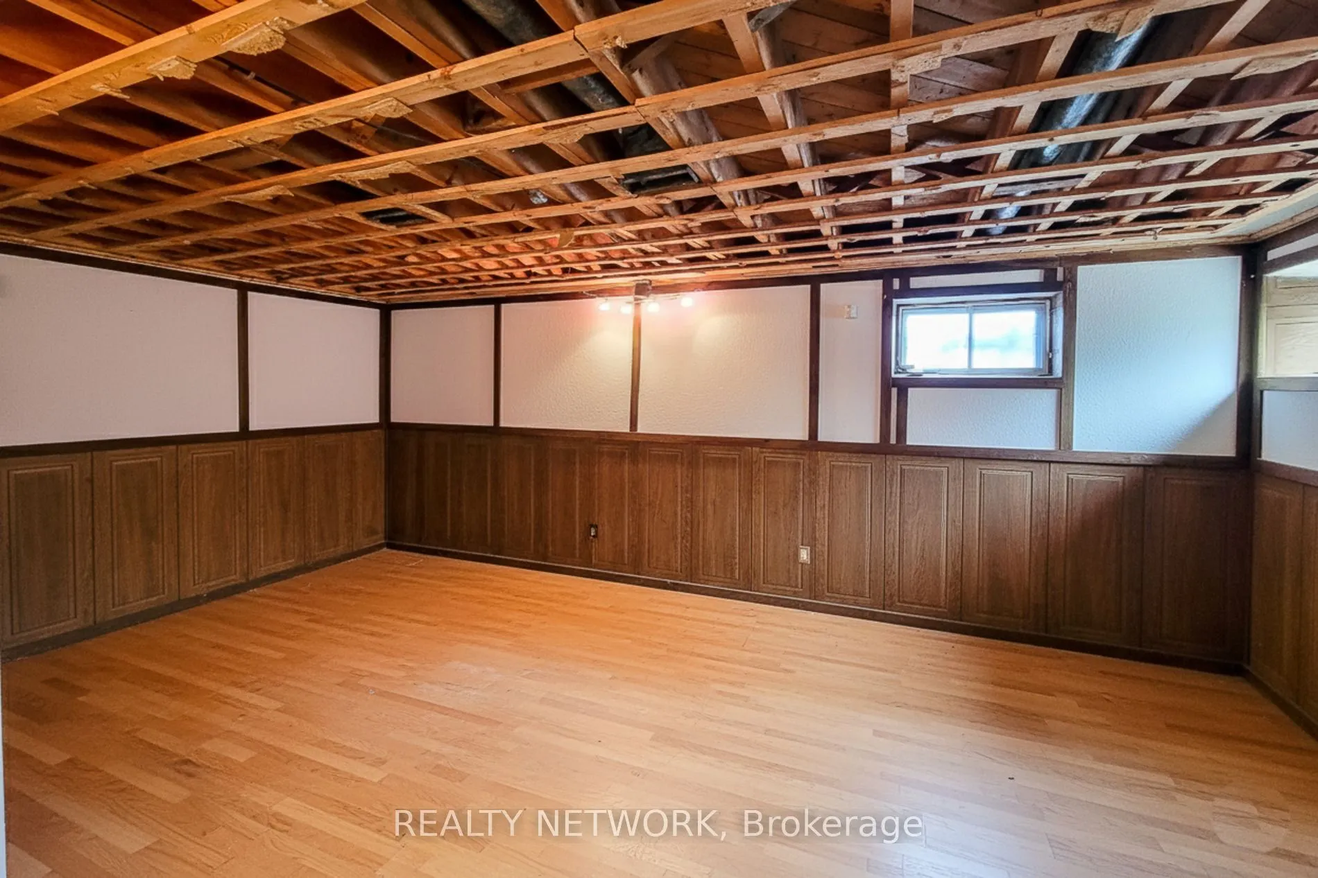 49 Nottingham Avenue