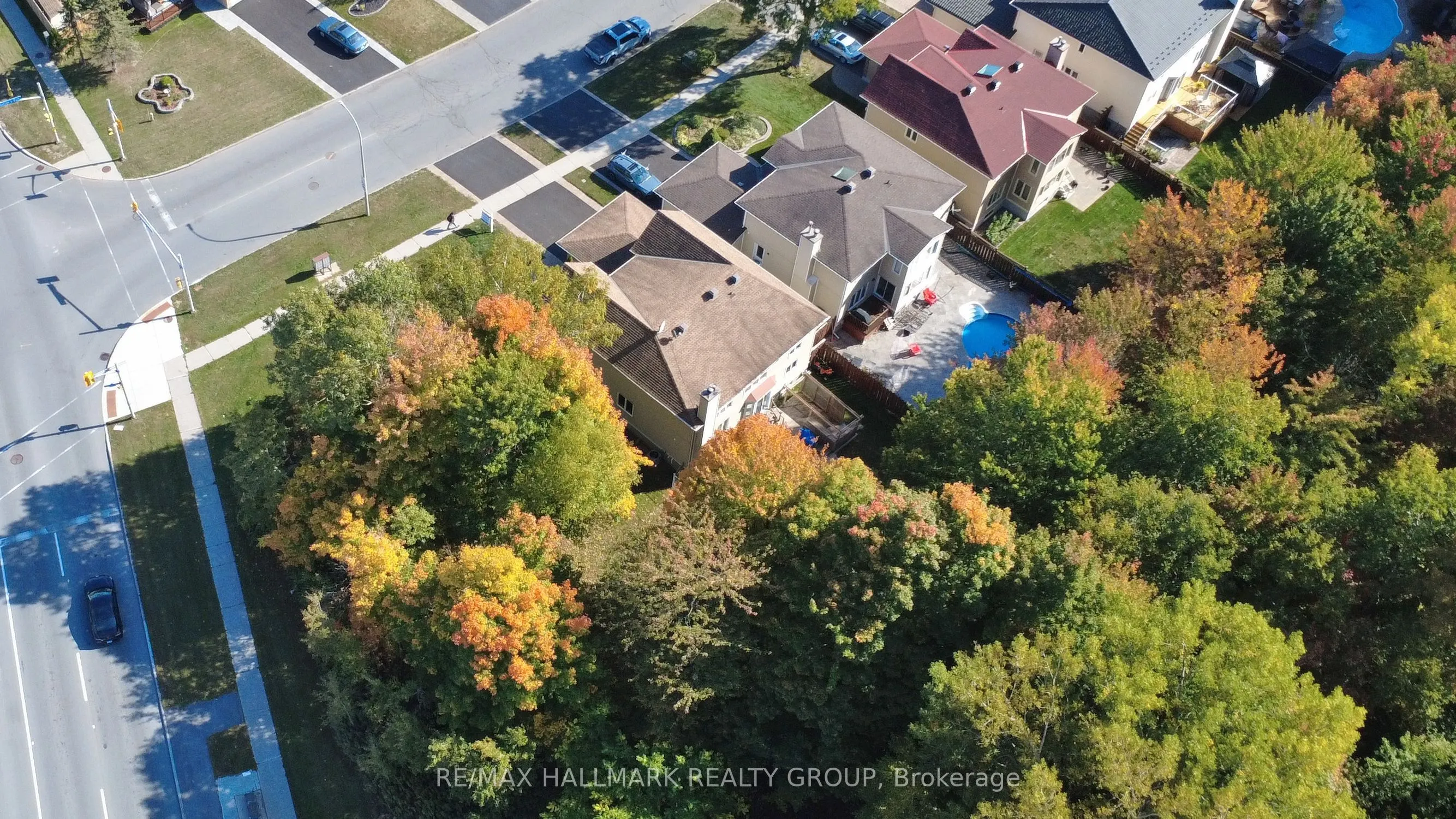 1662 HUNTERS RUN Drive