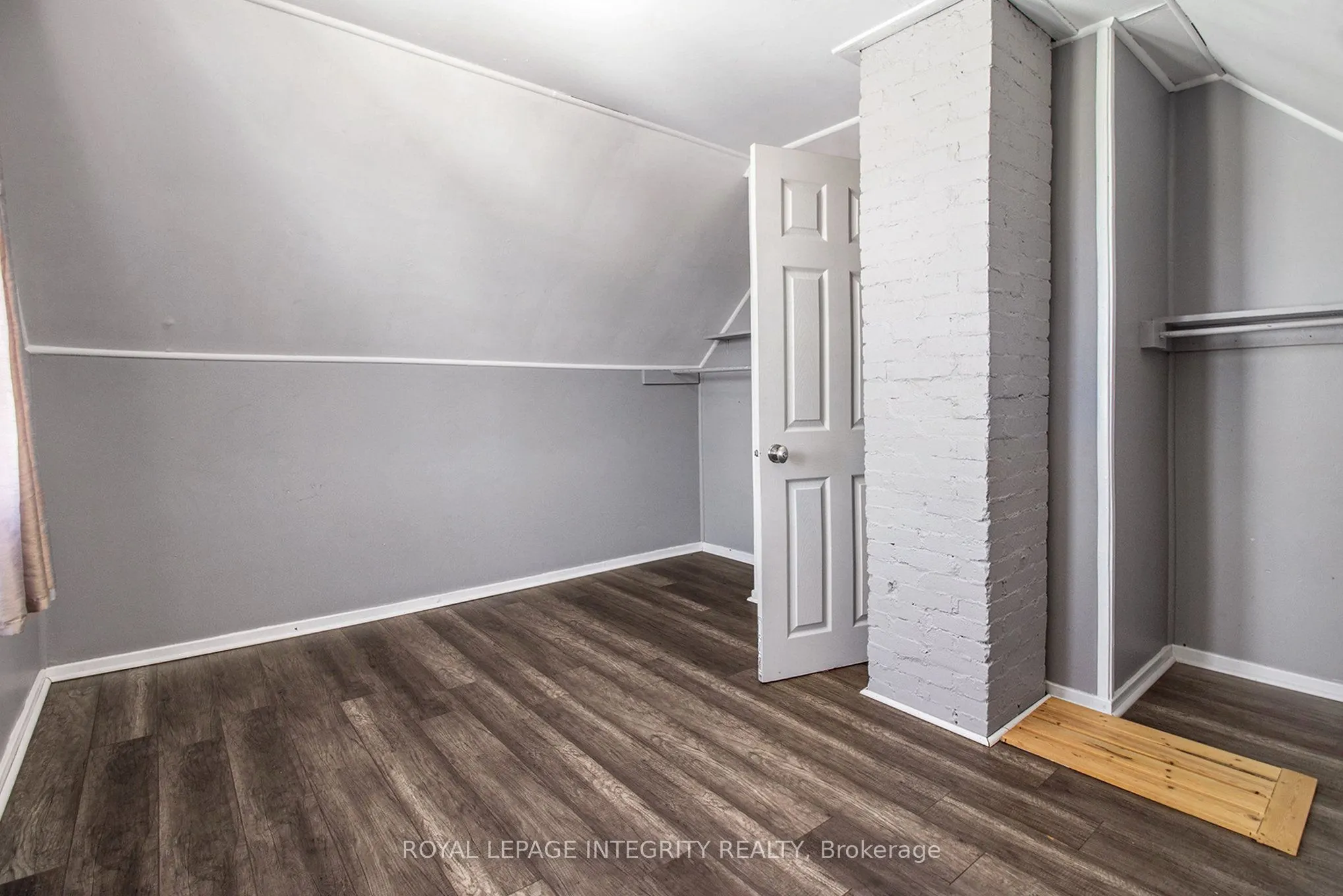 30 Churchill Crescent