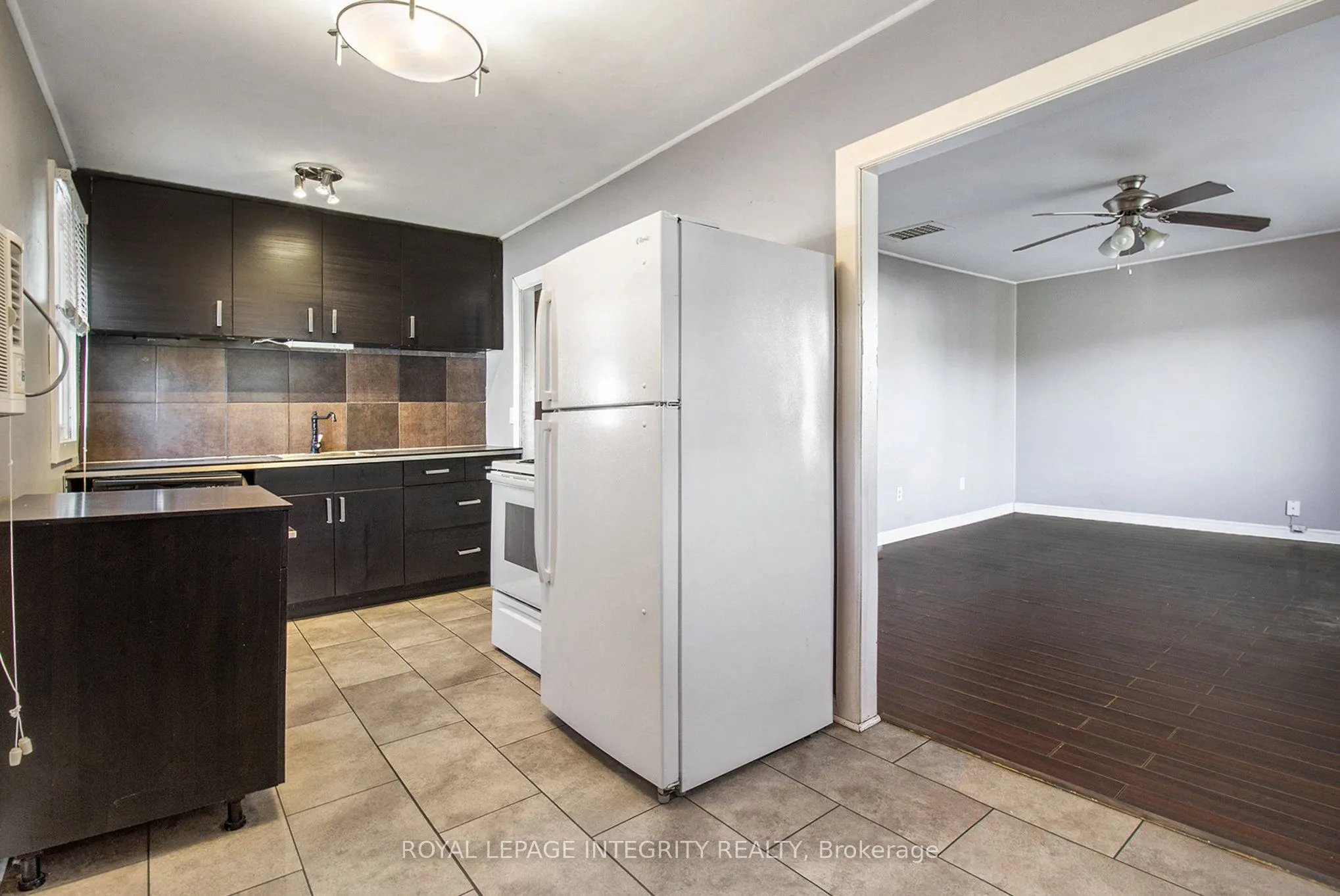 30 Churchill Crescent