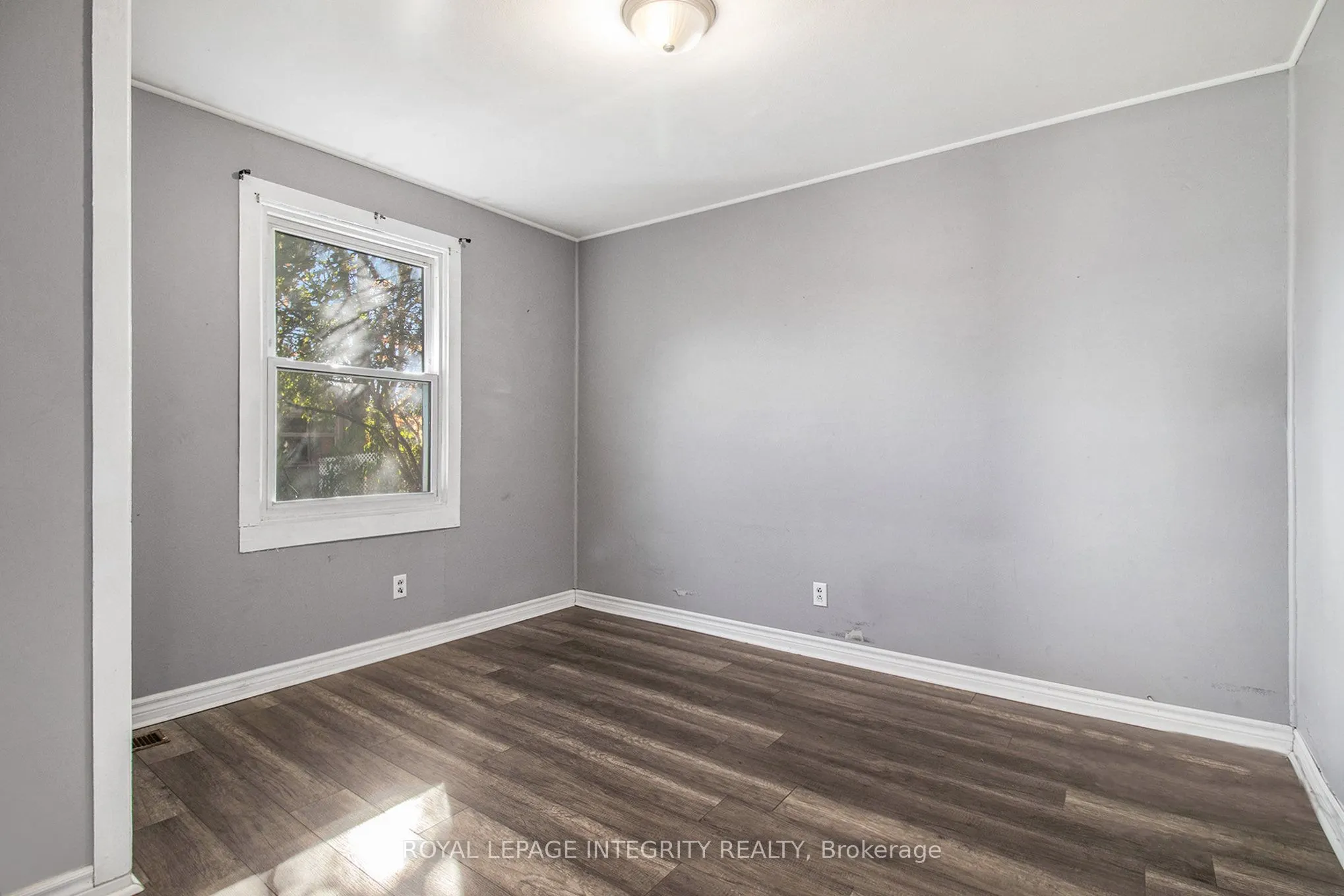 30 Churchill Crescent