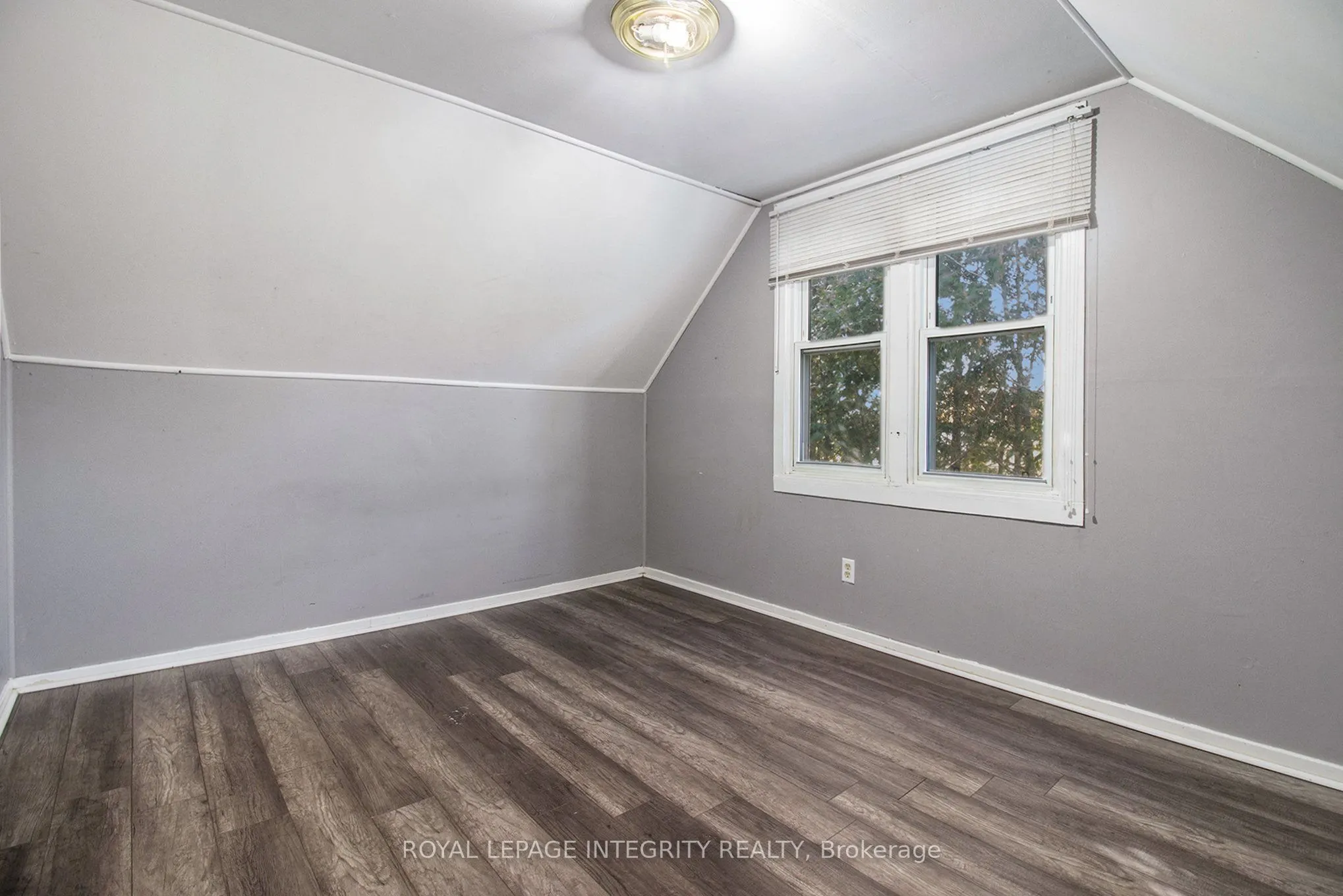 30 Churchill Crescent