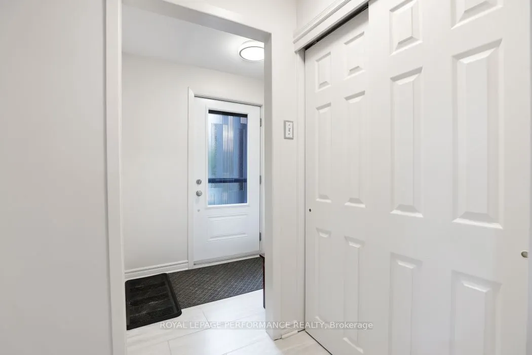 695 Richmond Road, #3