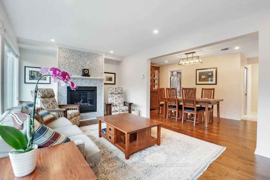 695 Richmond Road, #3