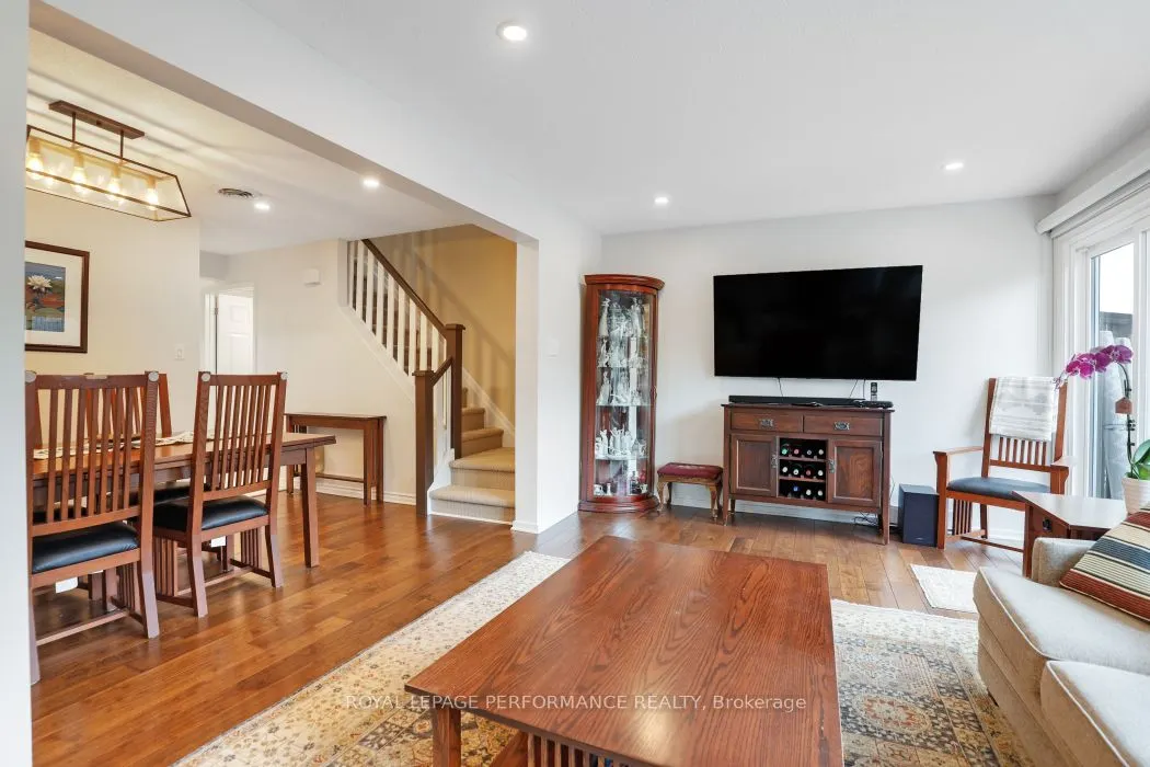 695 Richmond Road, #3