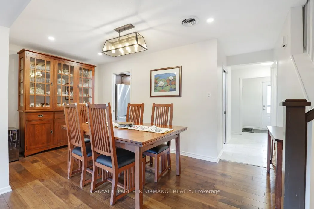 695 Richmond Road, #3