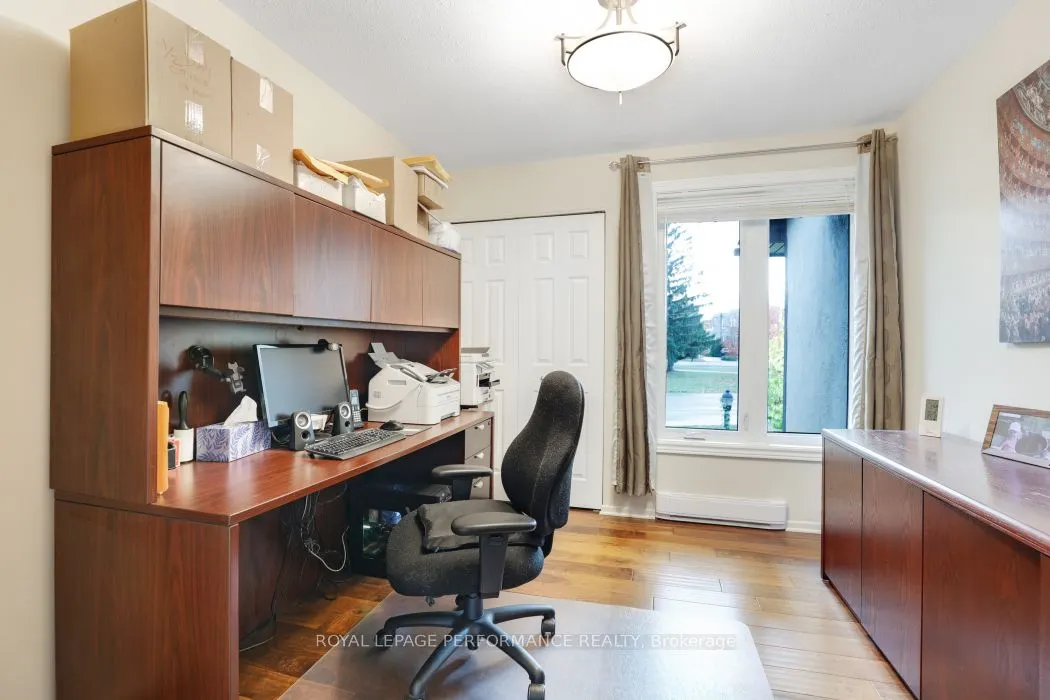 695 Richmond Road, #3