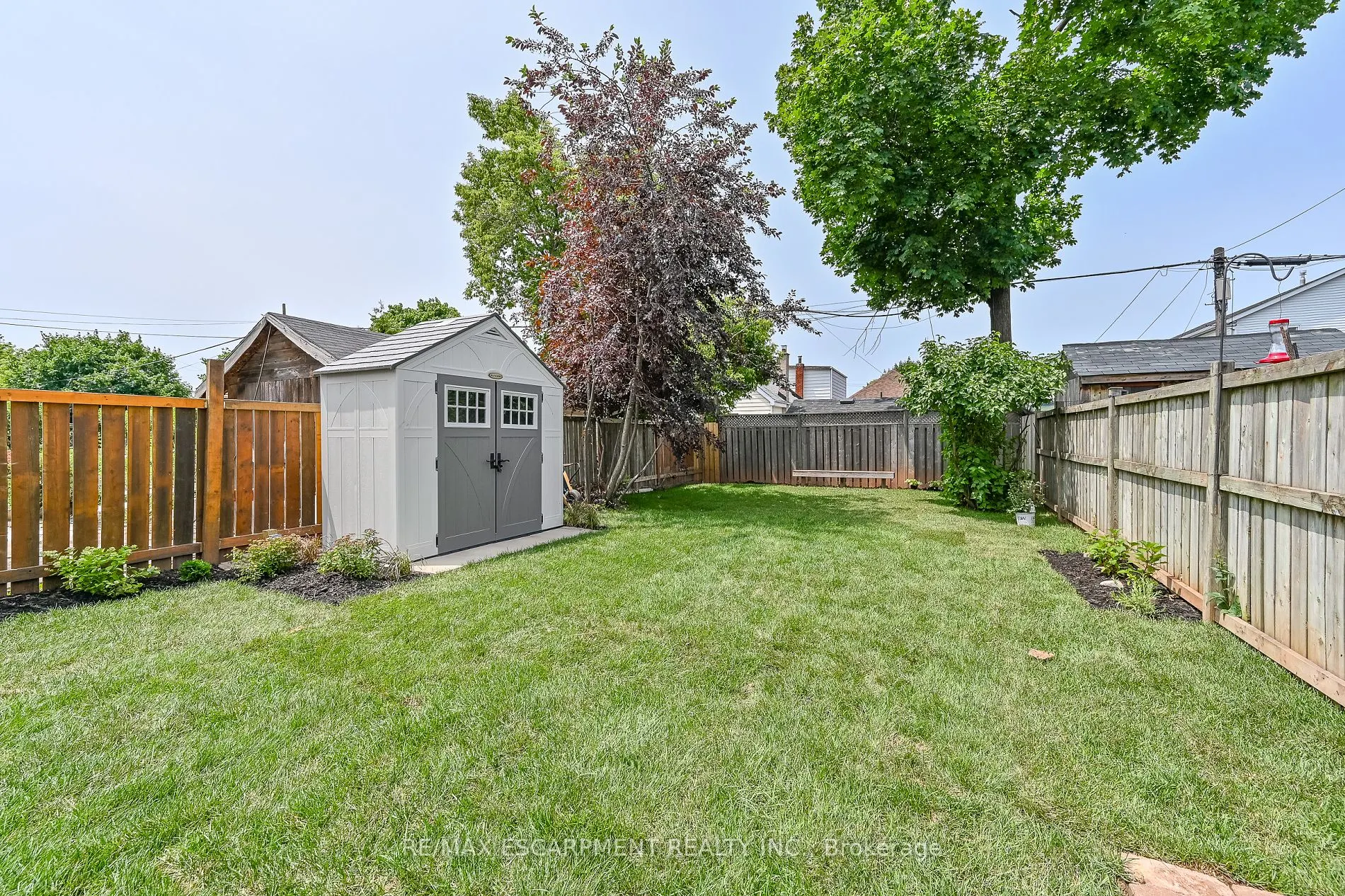 95 Houghton Avenue N