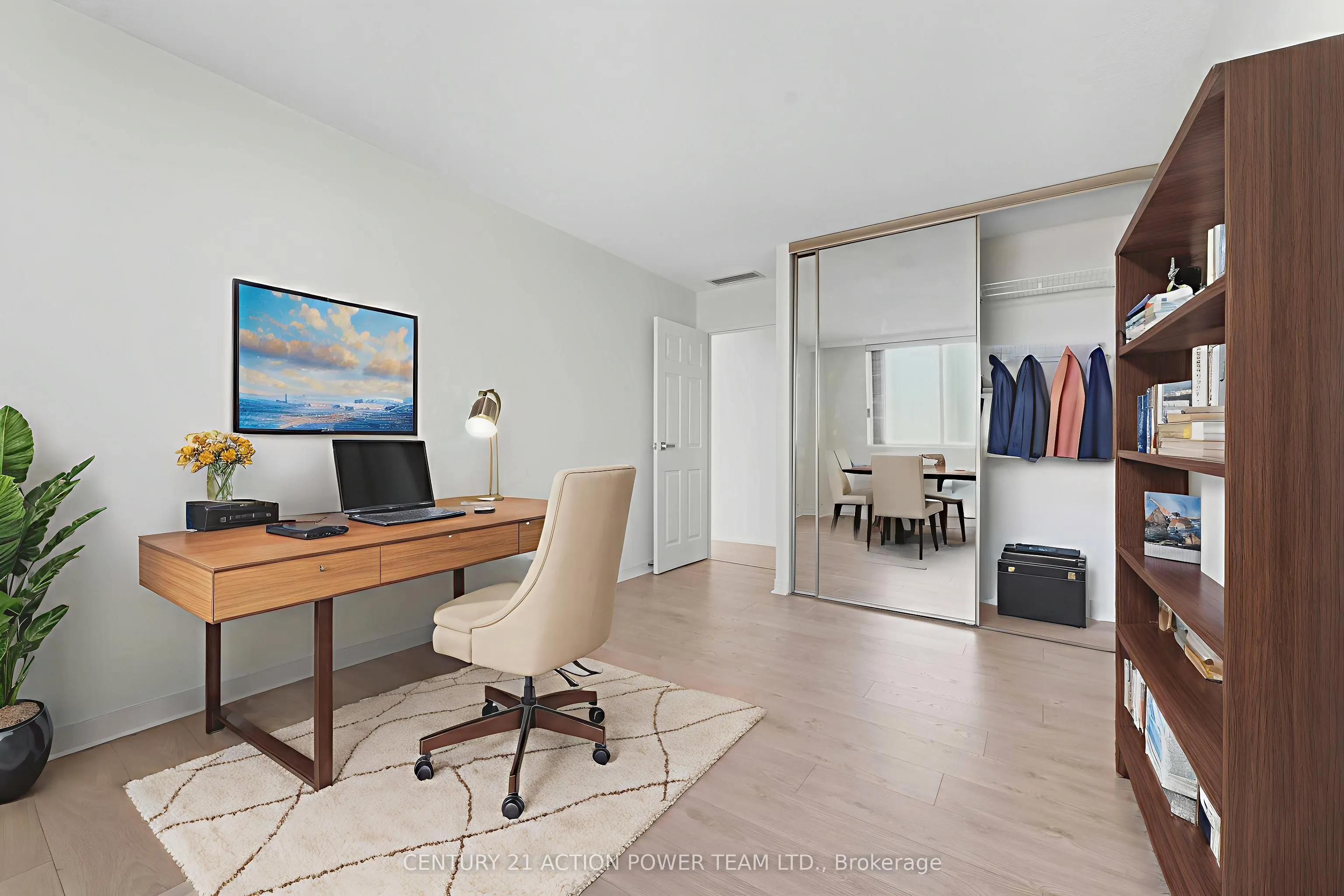 100 Grant Carmen Drive, #1216