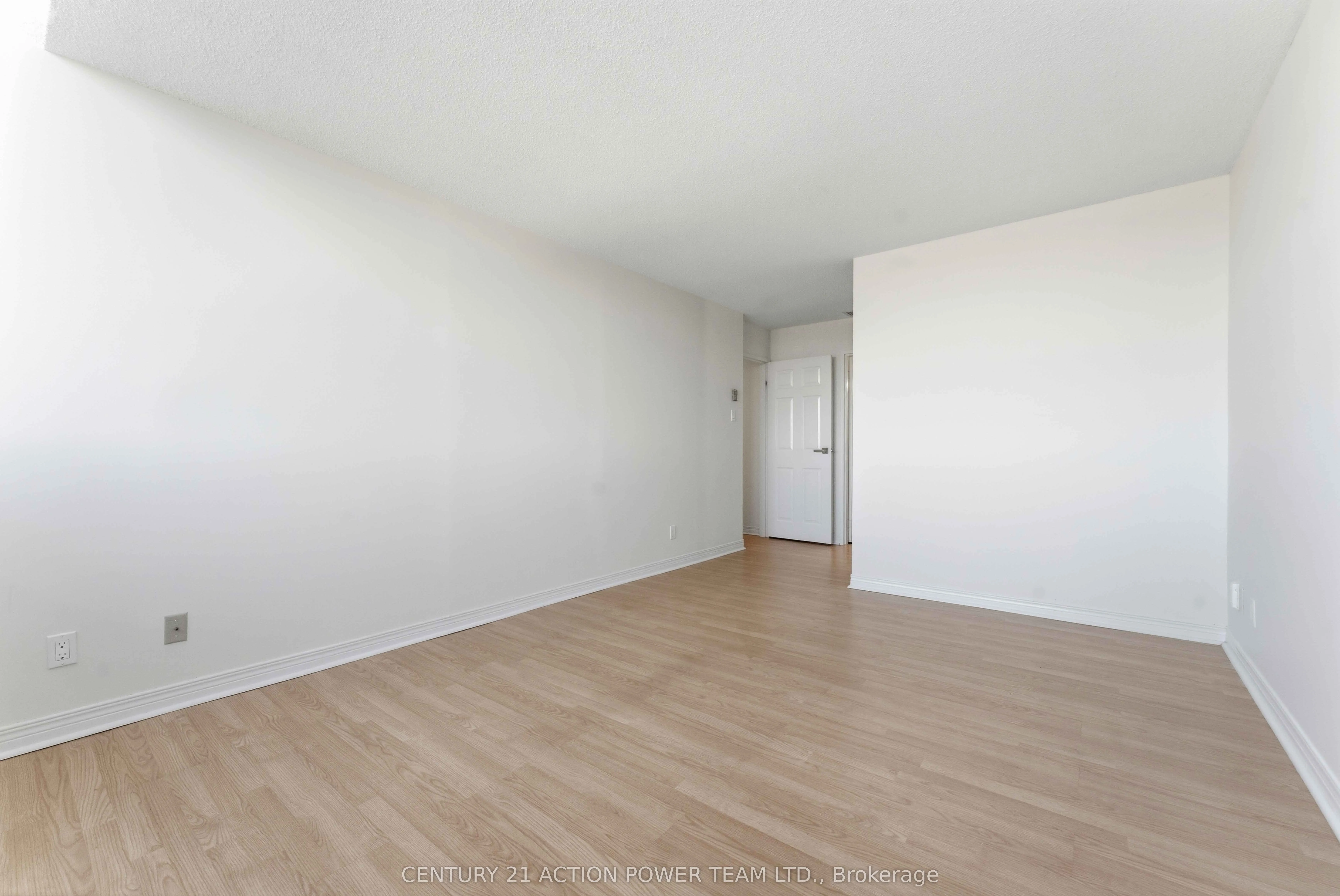 100 Grant Carmen Drive, #1216