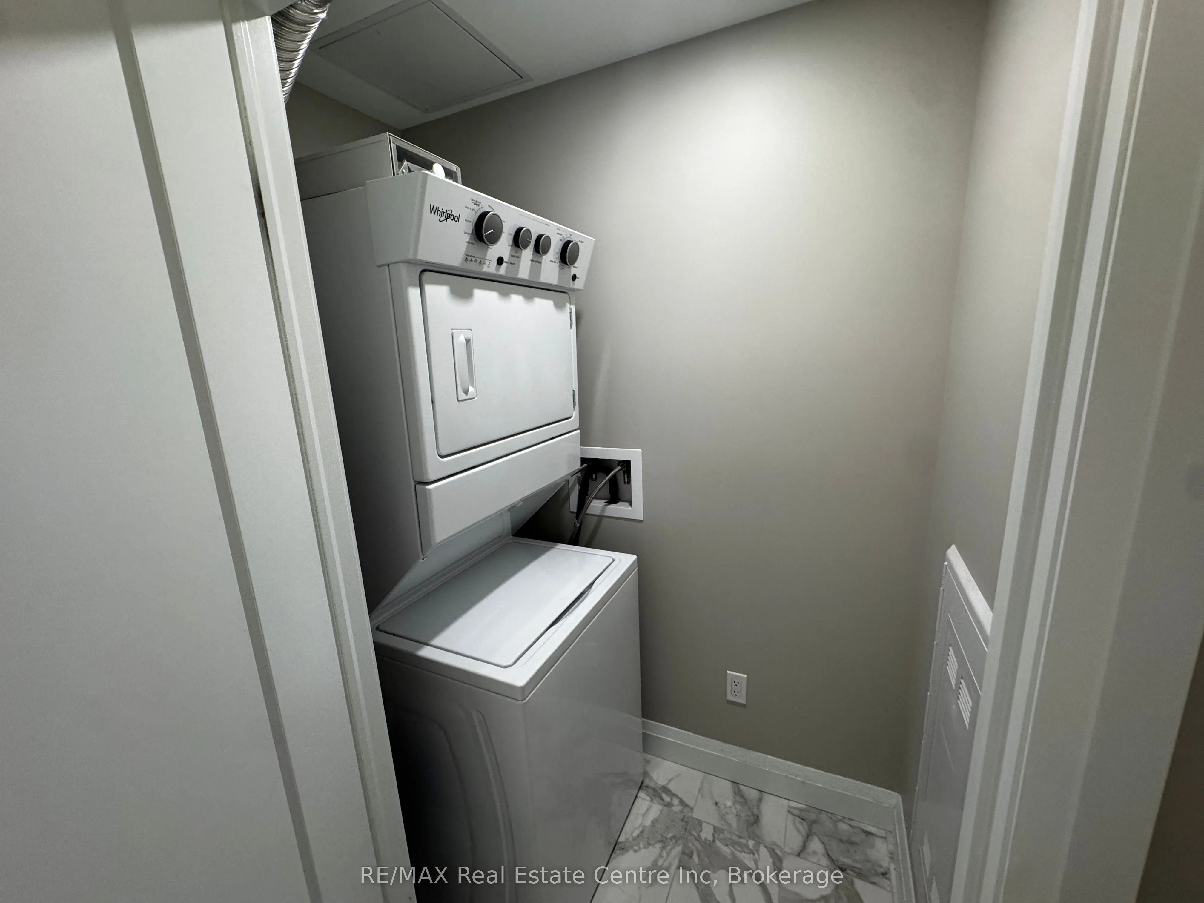 332 Gosling Gardens, #708