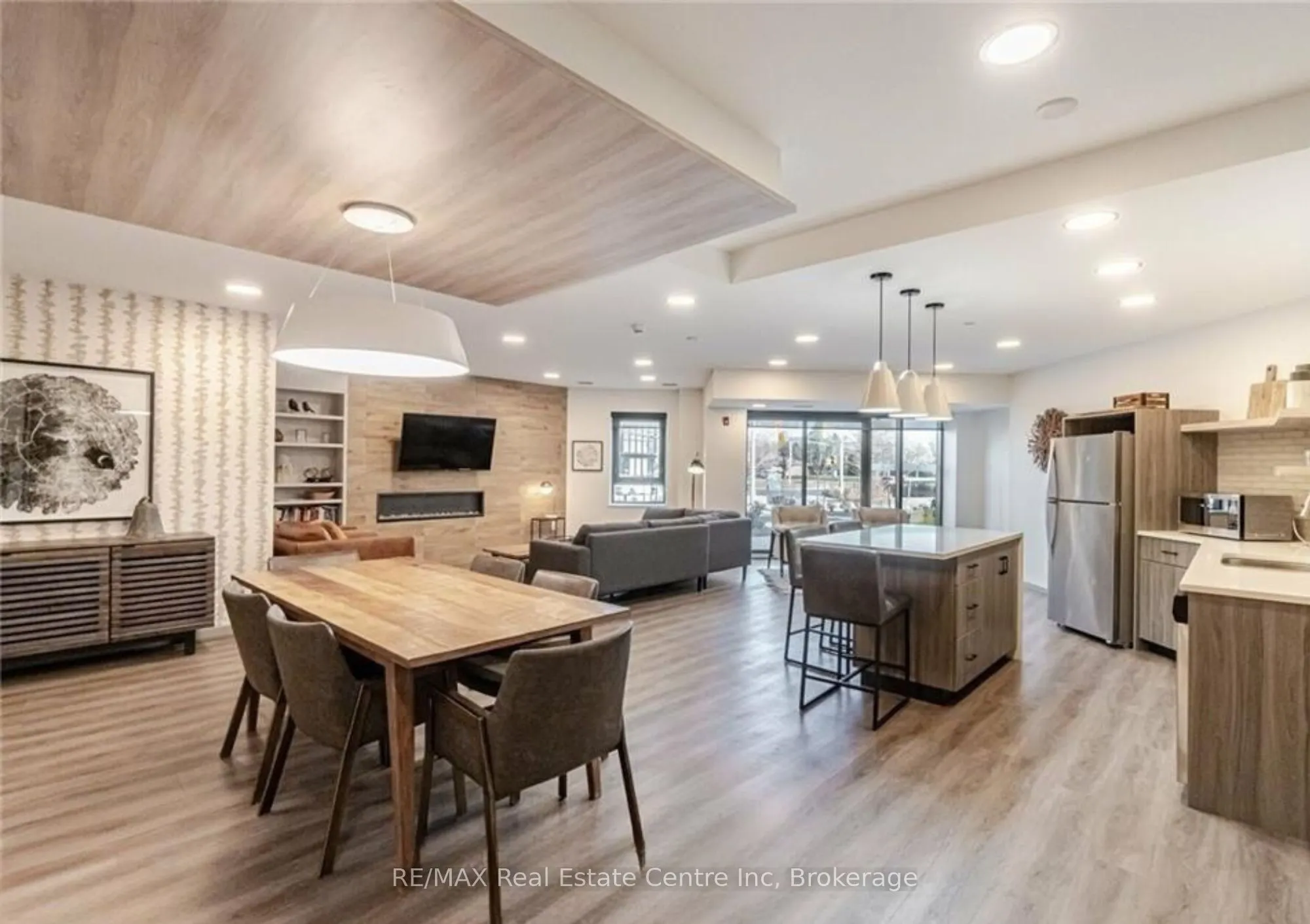 332 Gosling Gardens, #708