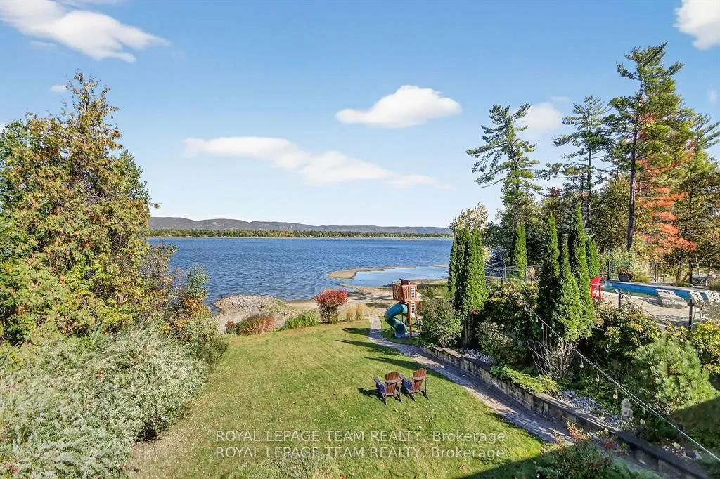 3886 Armitage Avenue