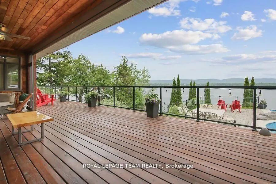 3886 Armitage Avenue