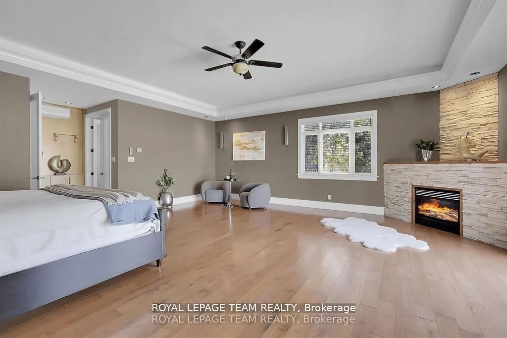 3886 Armitage Avenue