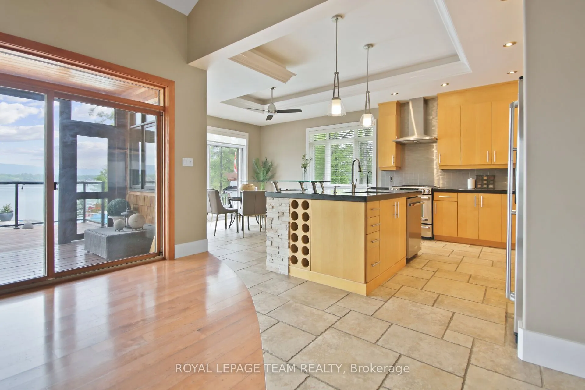 3886 Armitage Avenue