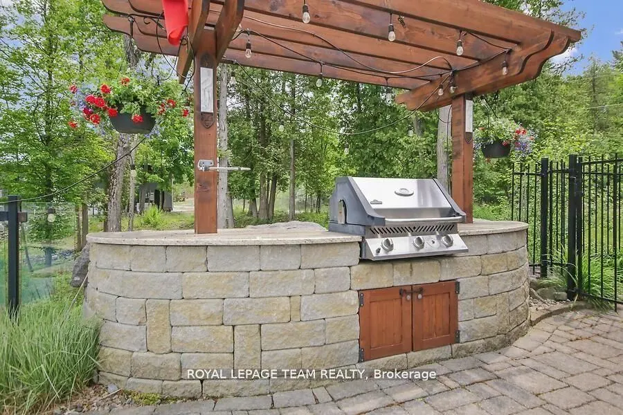 3886 Armitage Avenue