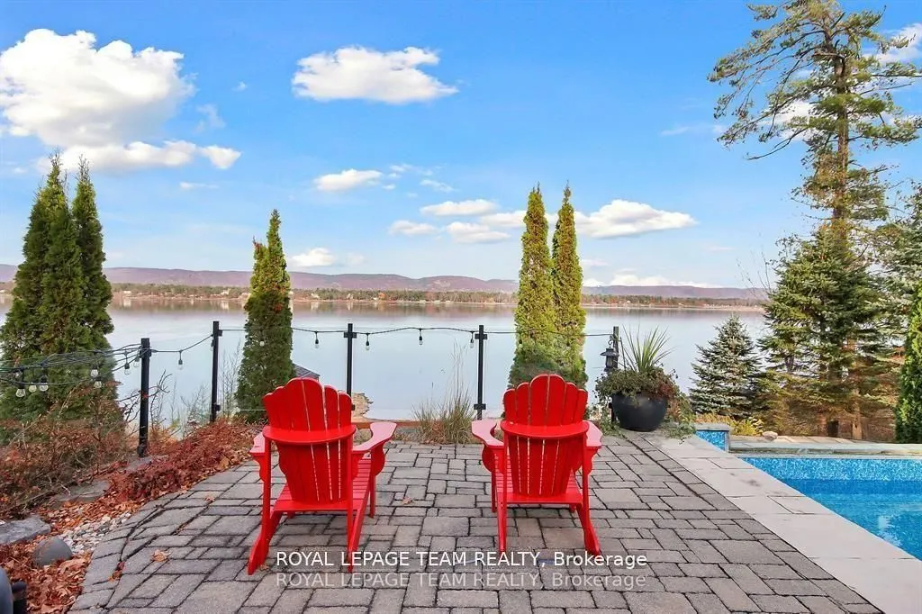 3886 Armitage Avenue