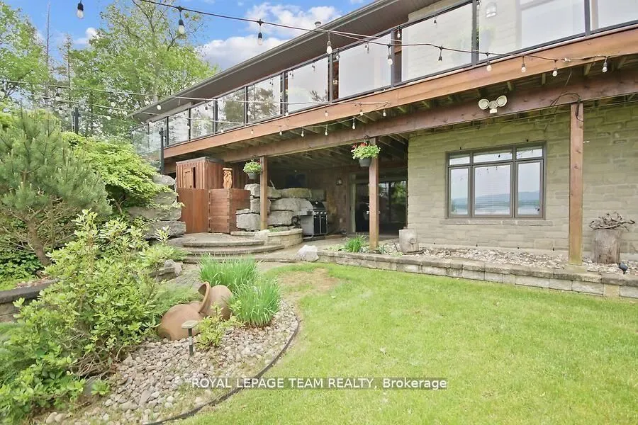 3886 Armitage Avenue