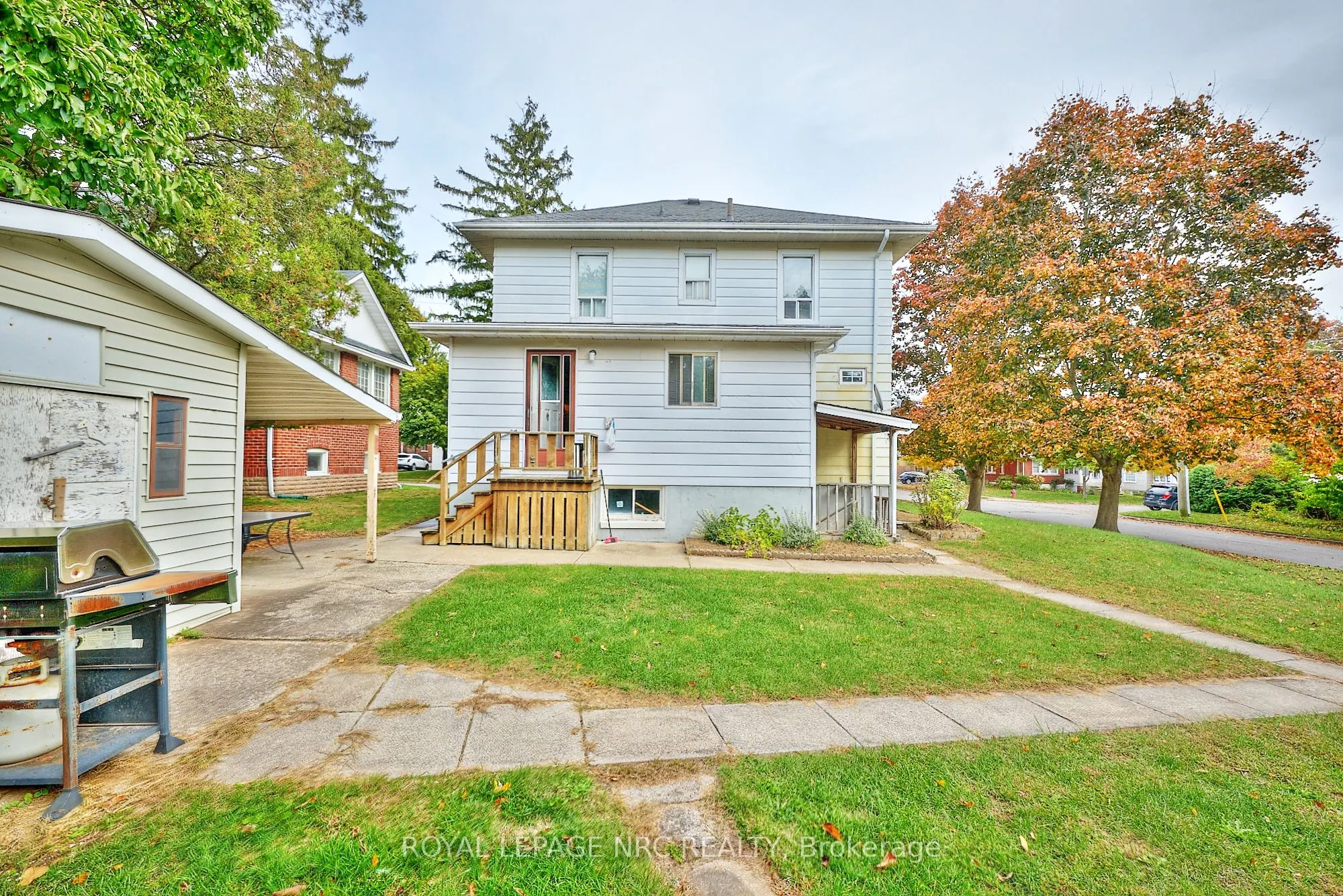 6173 PINE GROVE Avenue