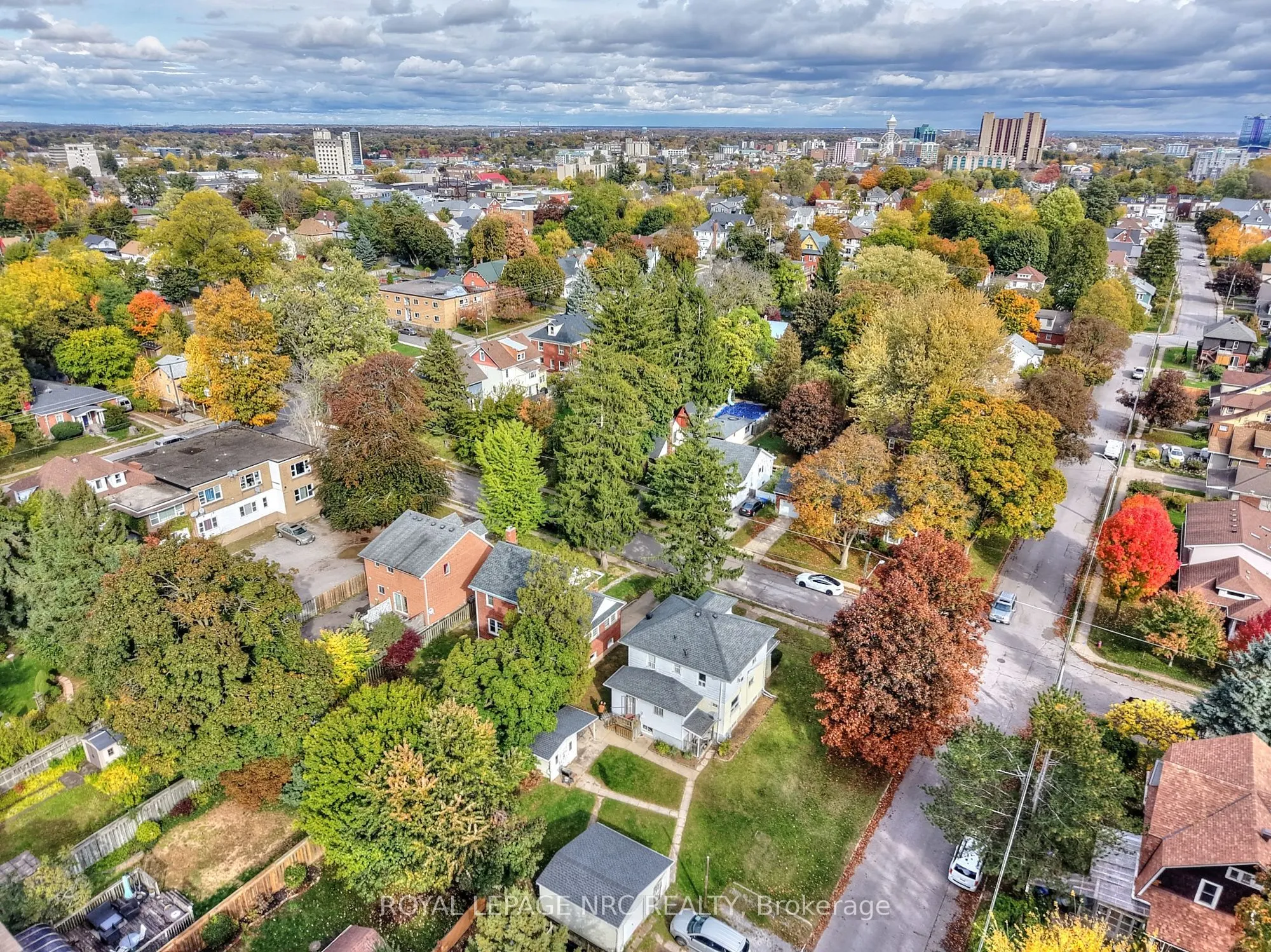 6173 PINE GROVE Avenue