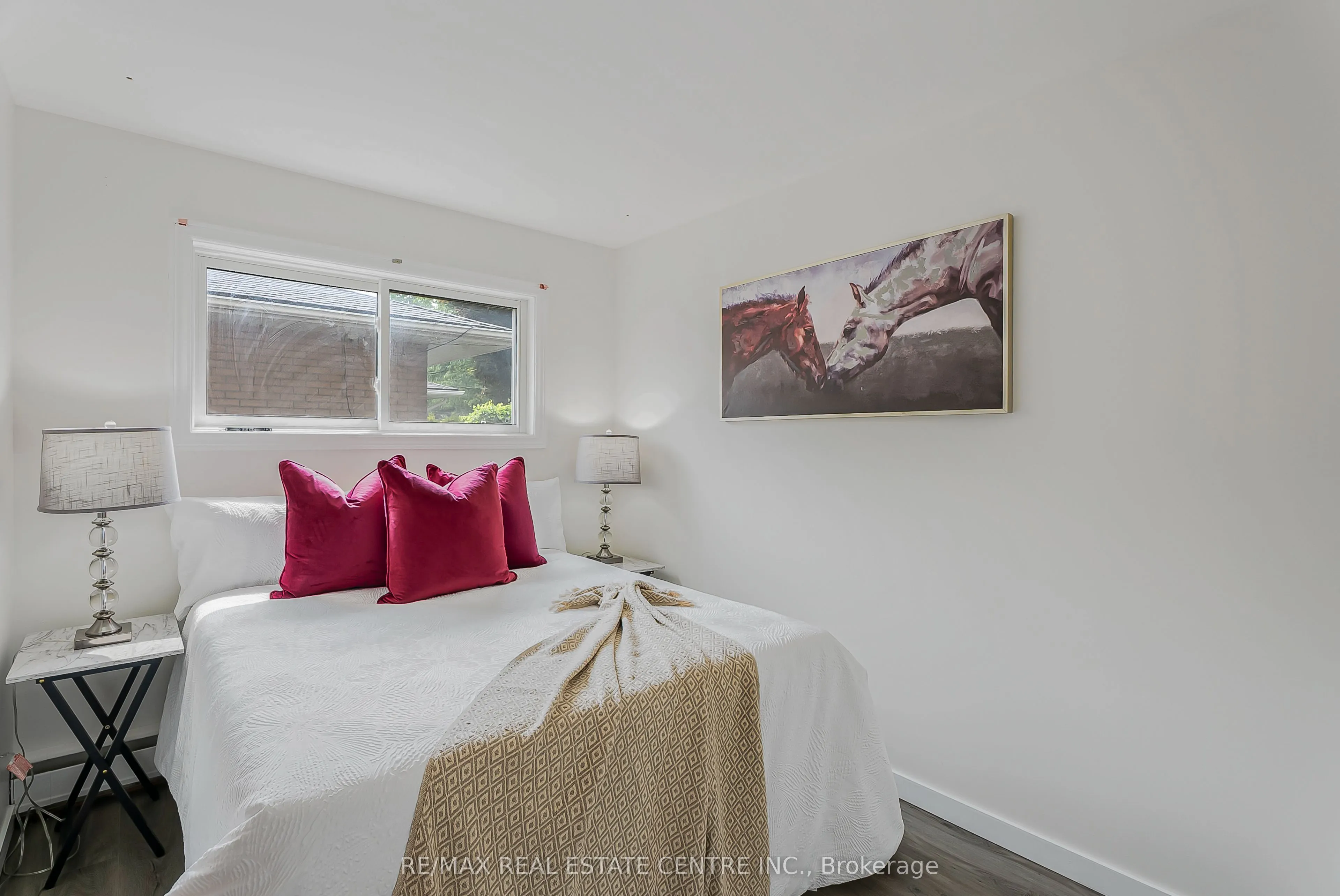 95 Ripplewood Crescent