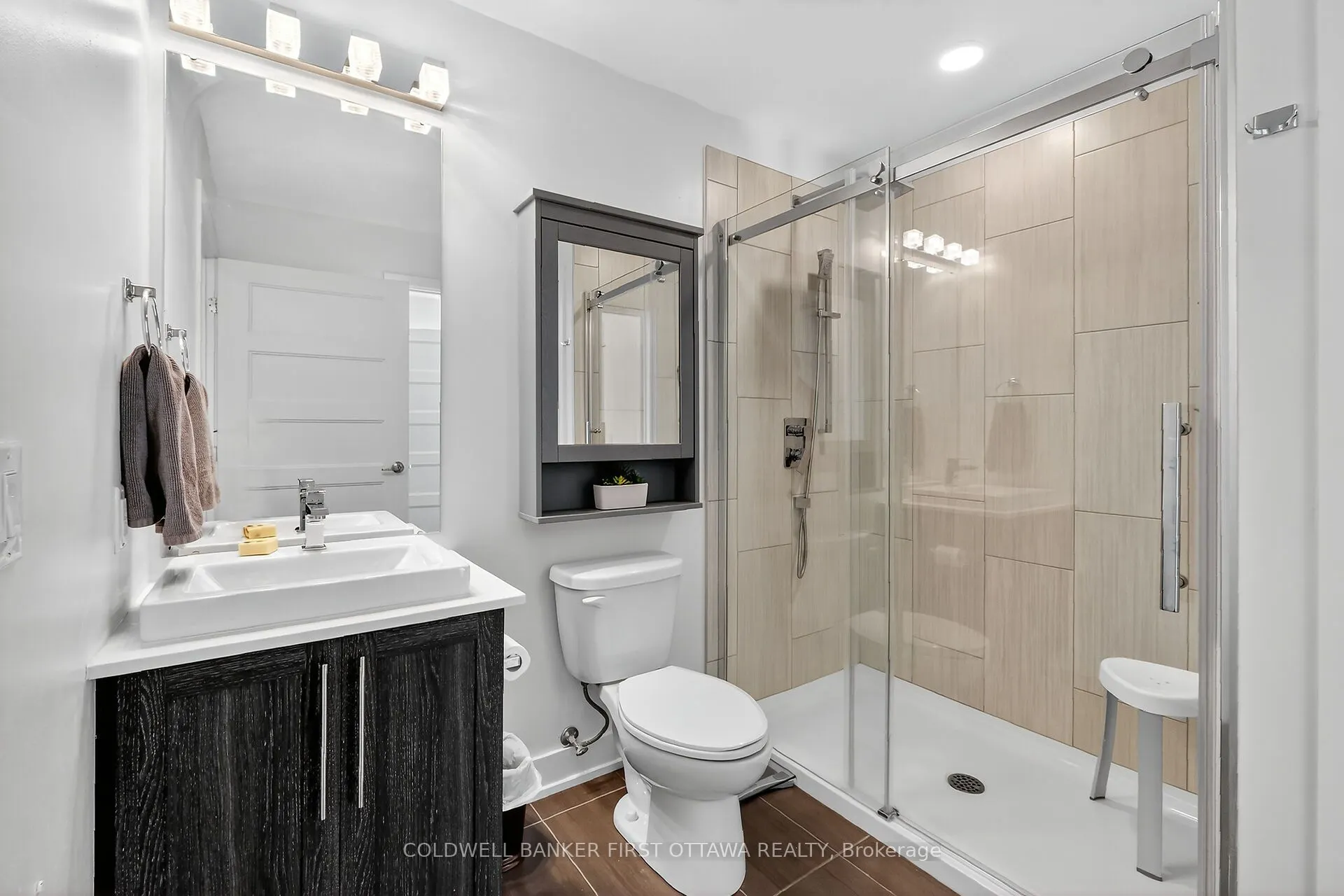 200 Inlet Private, #602