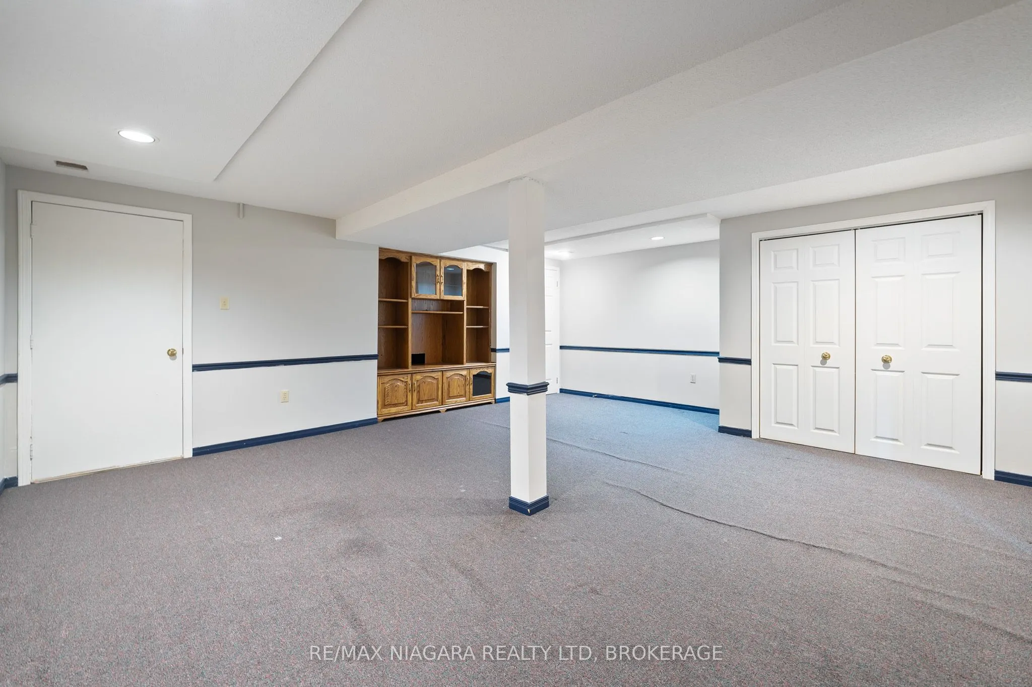 10 ELDERWOOD Drive, #2