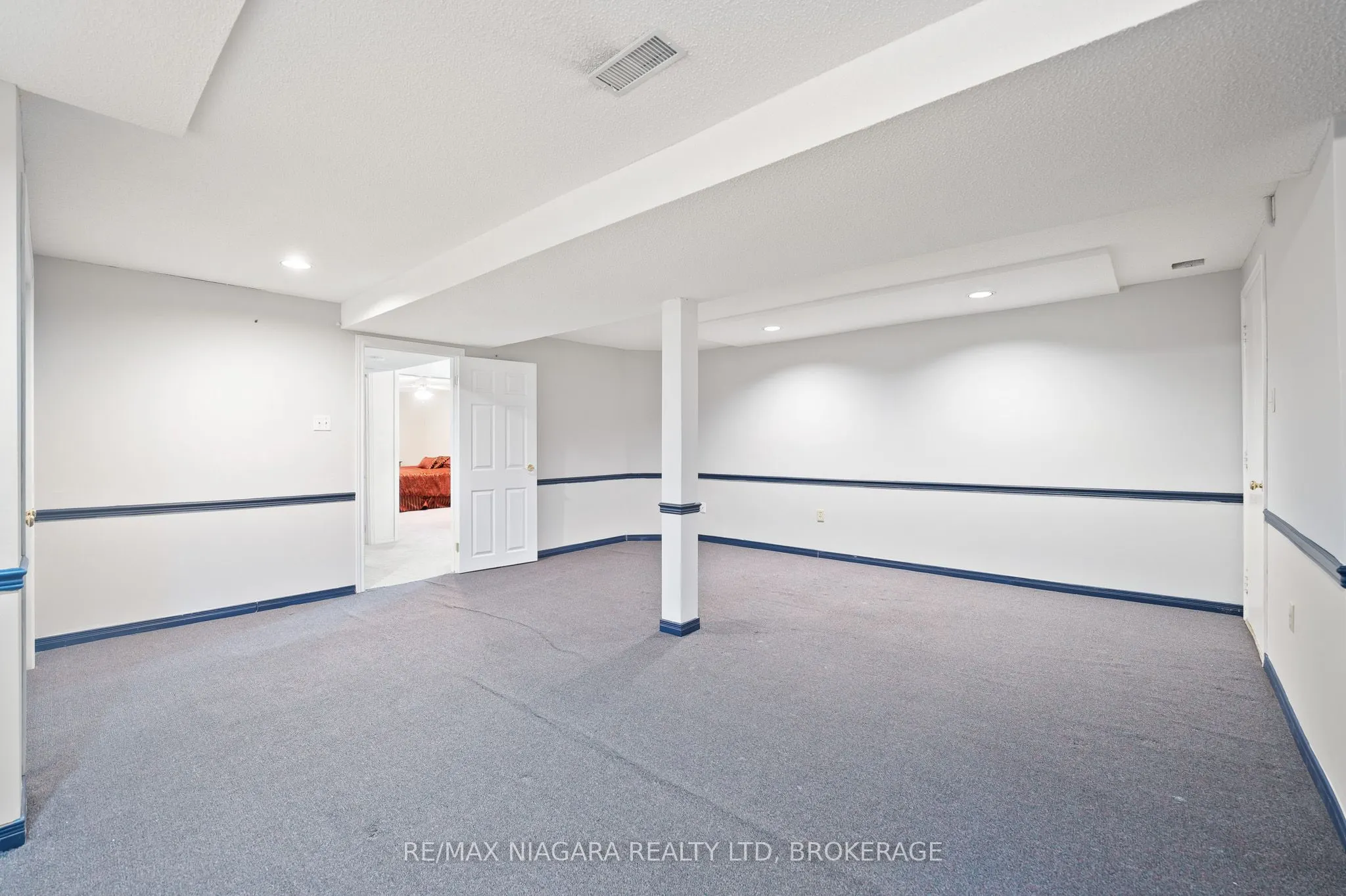 10 ELDERWOOD Drive, #2