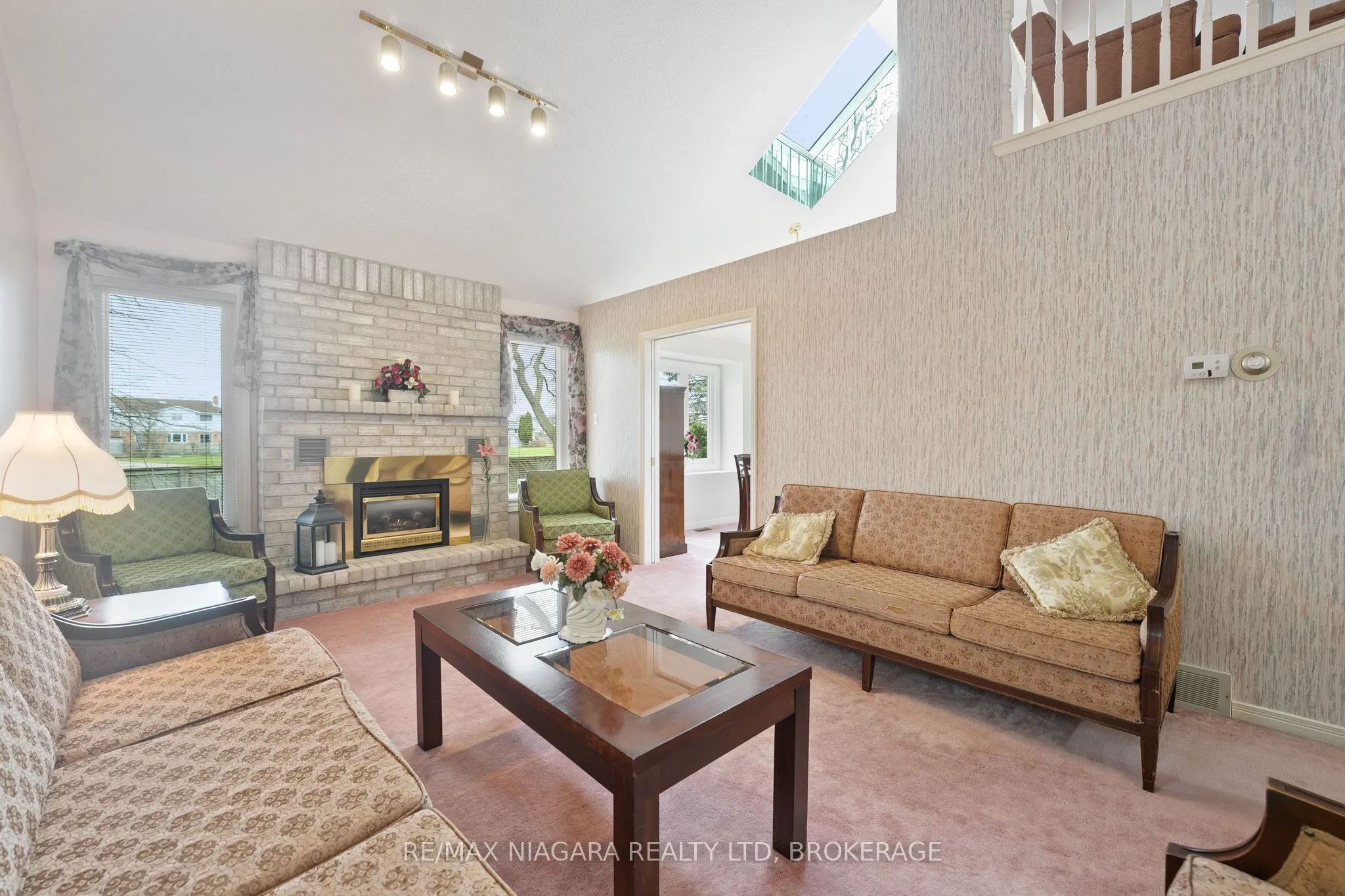 10 ELDERWOOD Drive, #2