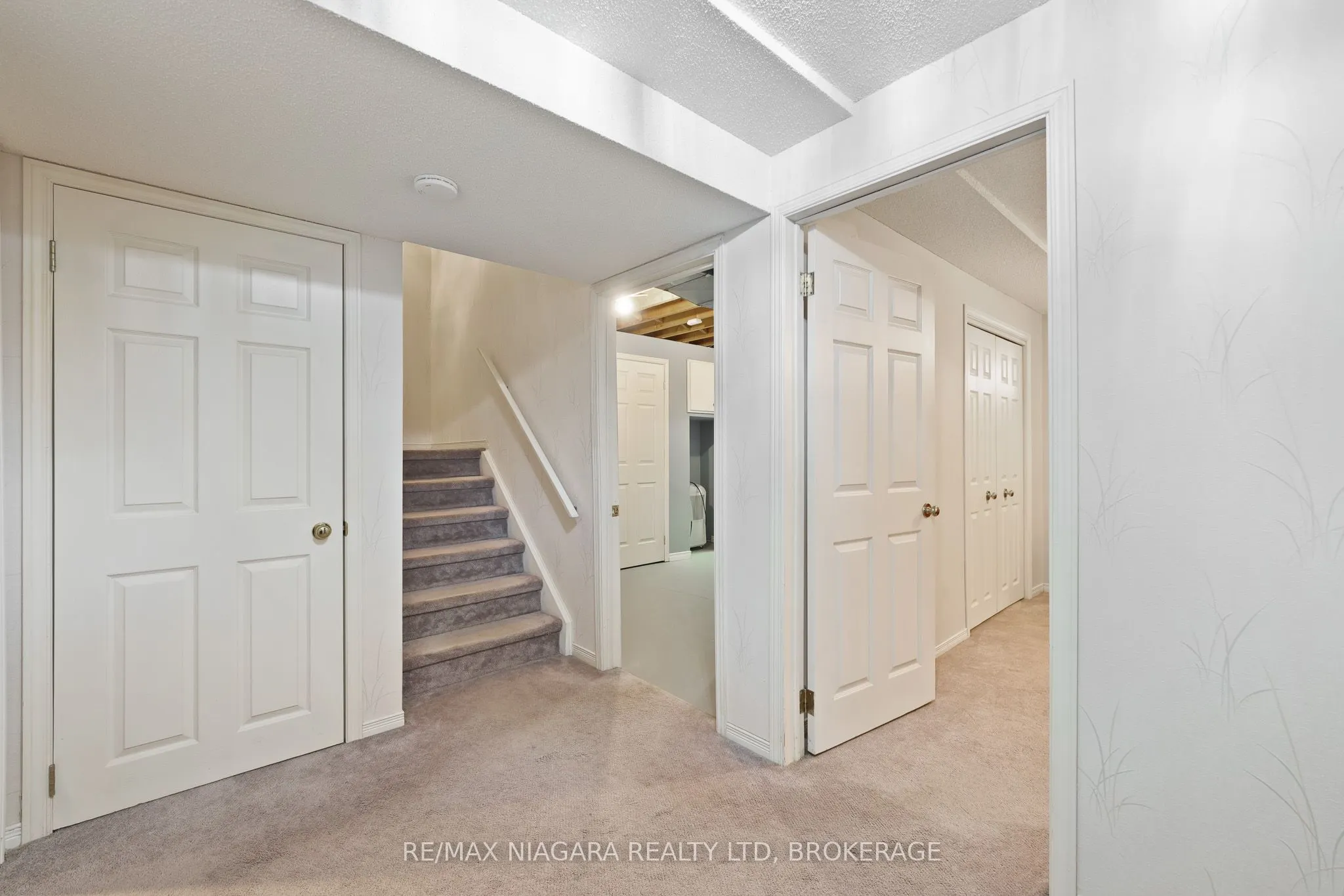 10 ELDERWOOD Drive, #2