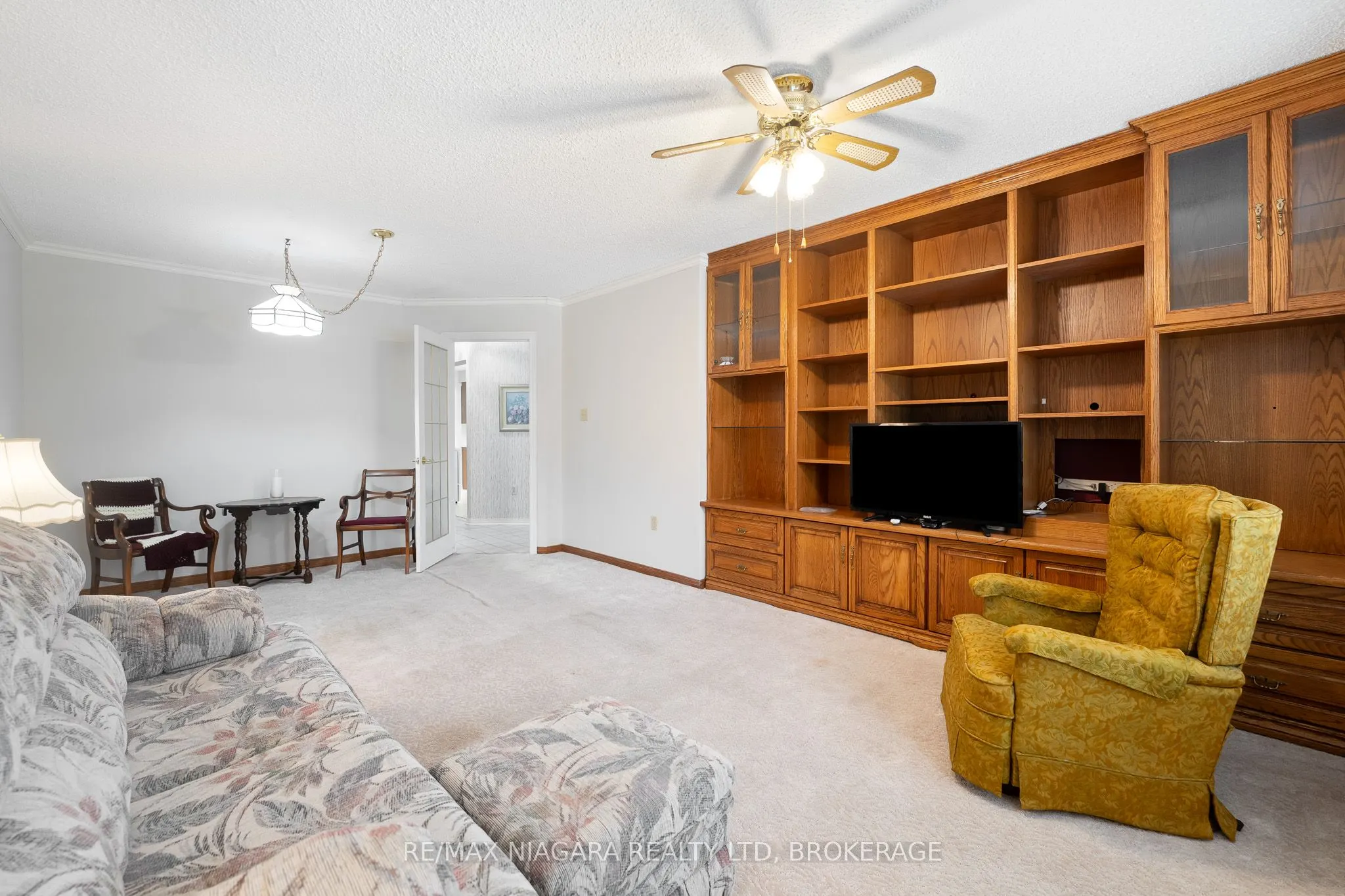 10 ELDERWOOD Drive, #2