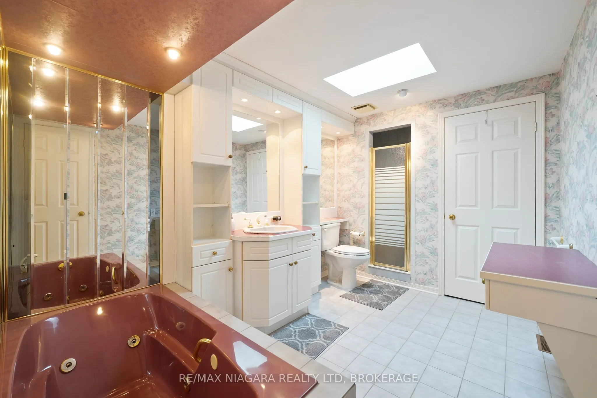 10 ELDERWOOD Drive, #2