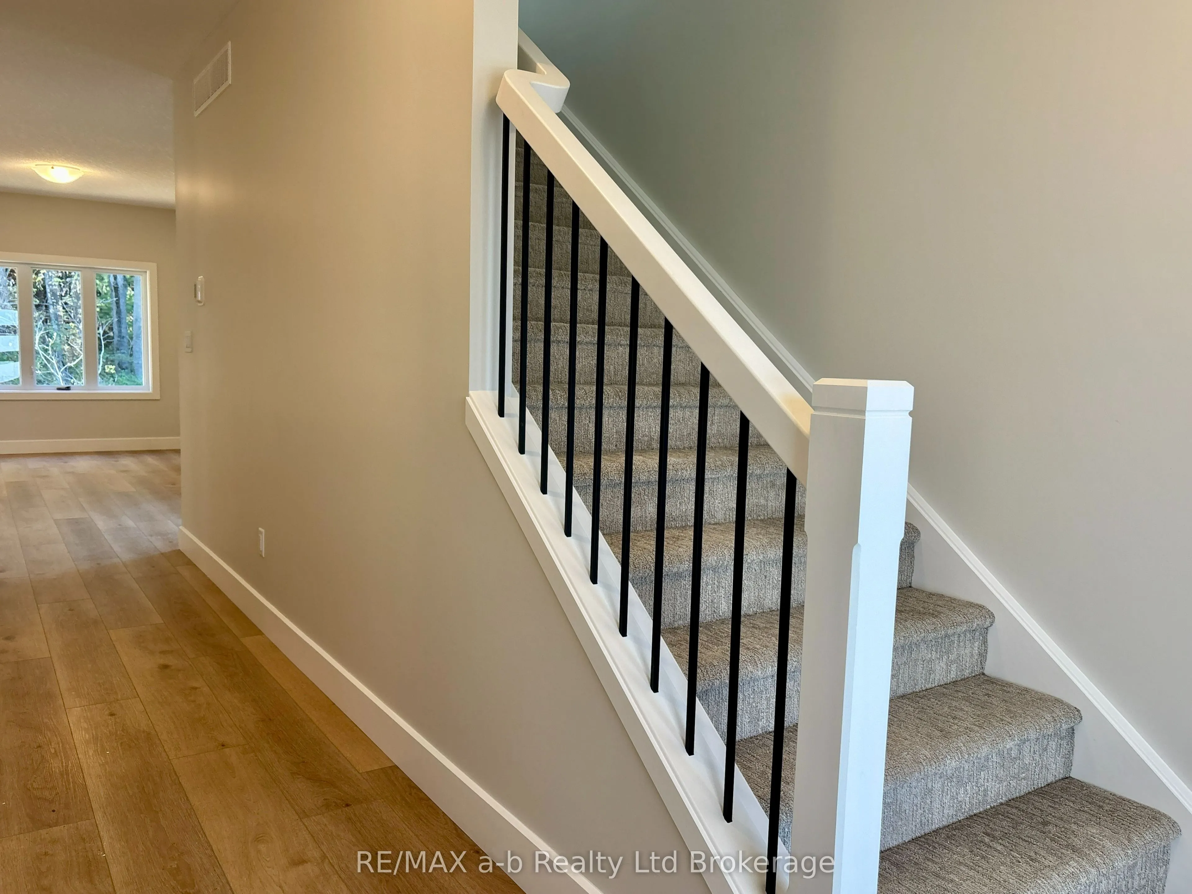 41 Cash Crescent